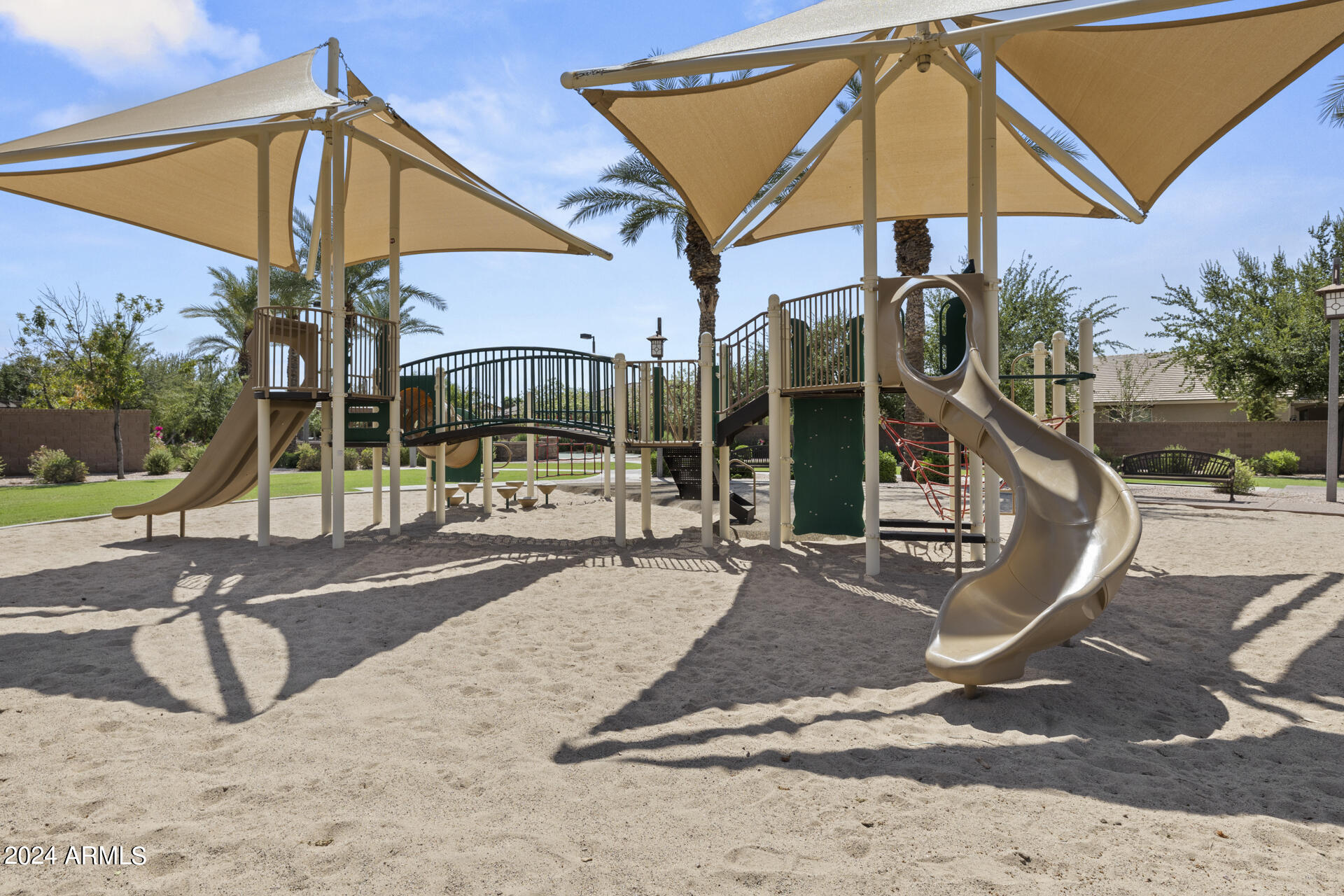 205 W BLUE RIDGE Way