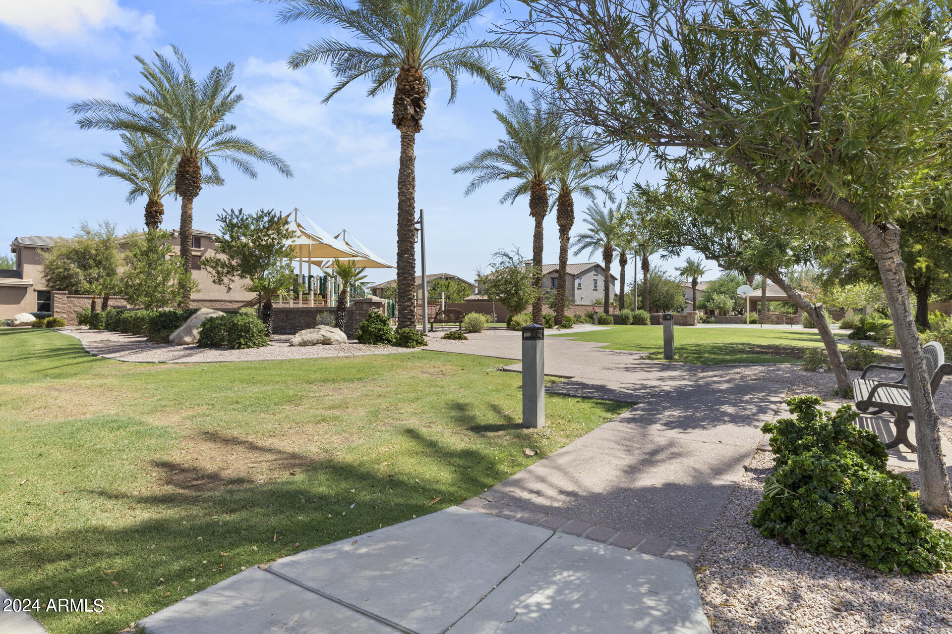 205 W BLUE RIDGE Way