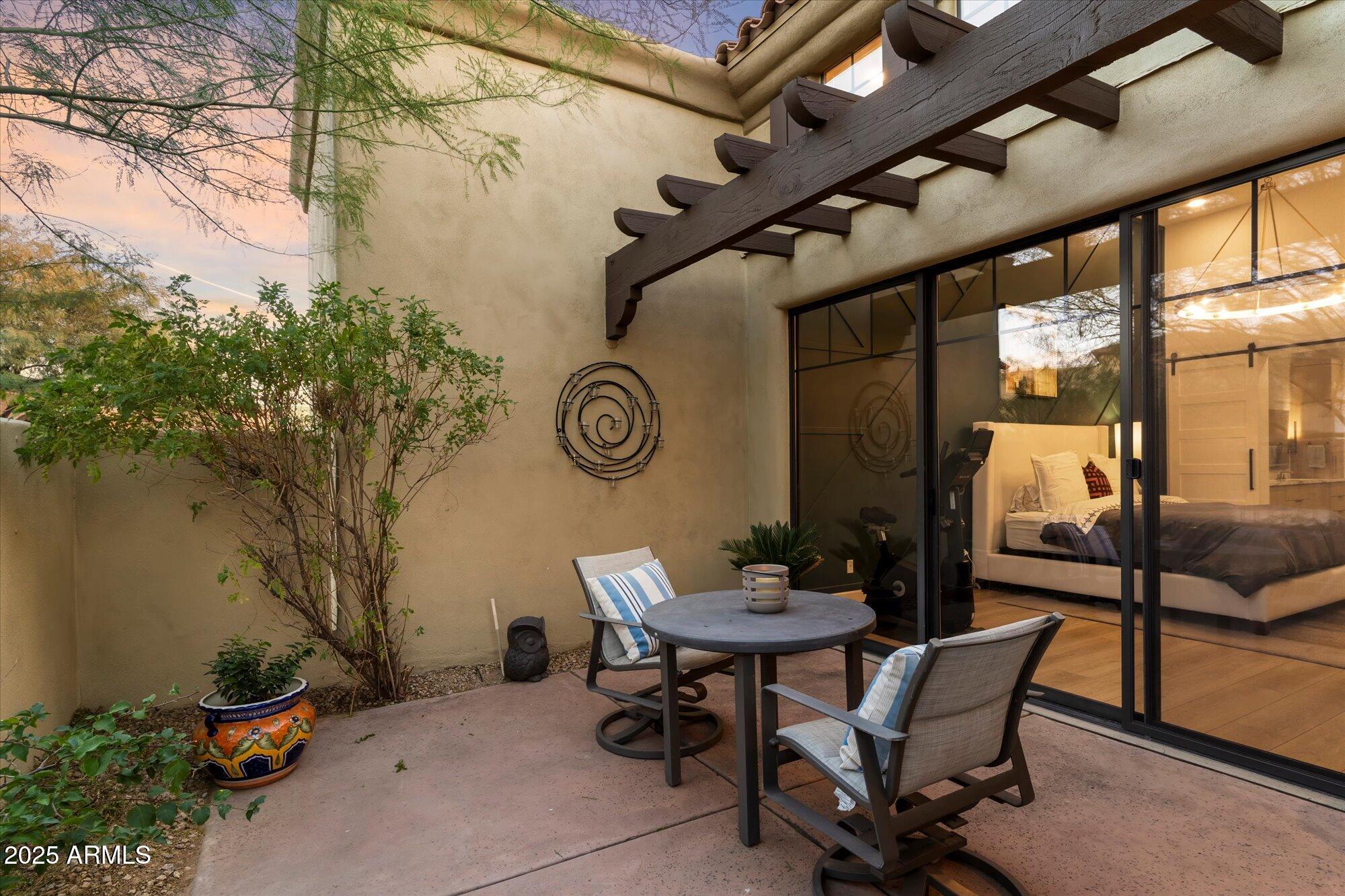 9270 E THOMPSON PEAK Parkway, 350