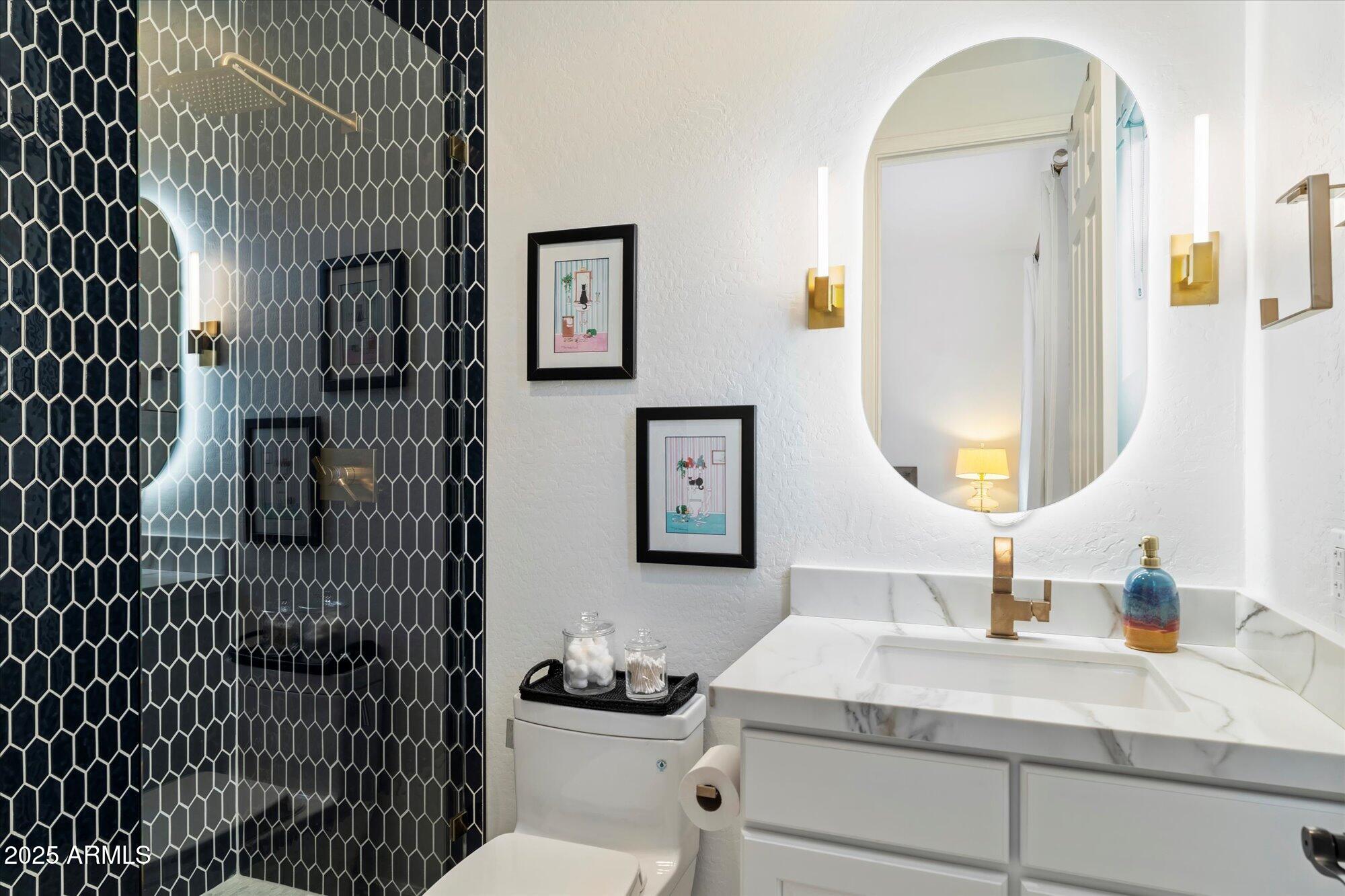 9270 E THOMPSON PEAK Parkway, 350