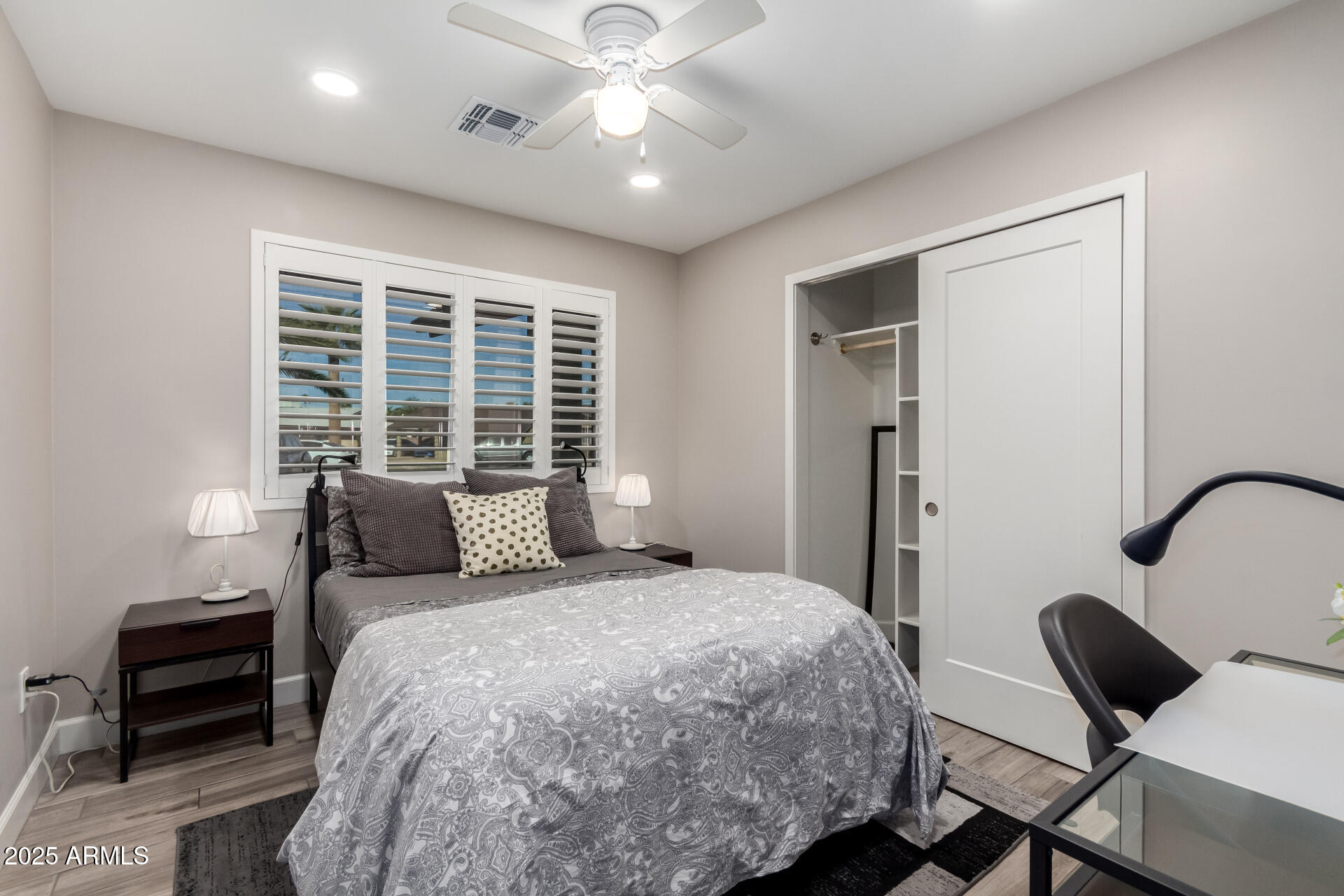 8431 E STELLA Lane, Scottsdale