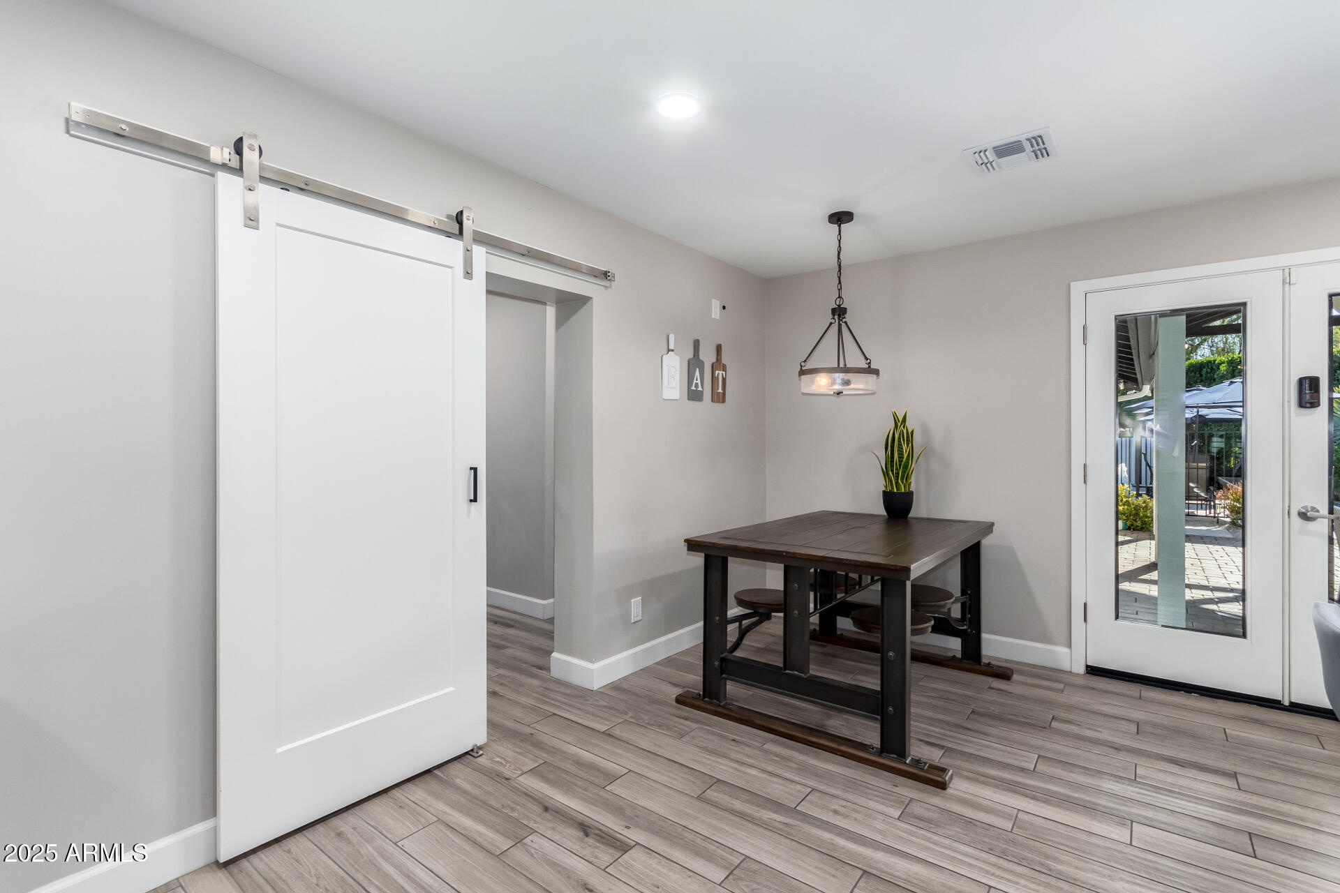 8431 E STELLA Lane, Scottsdale