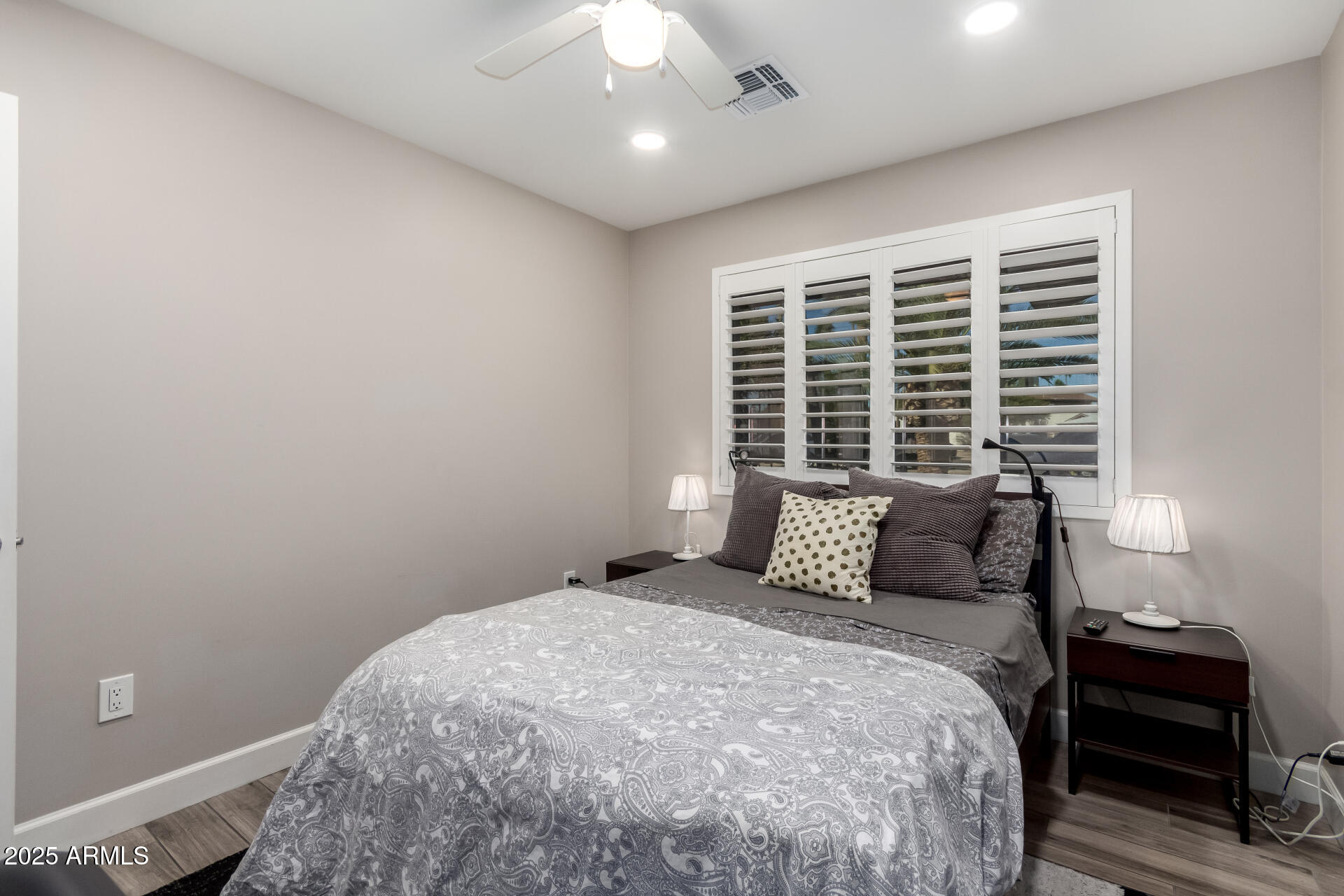 8431 E STELLA Lane, Scottsdale