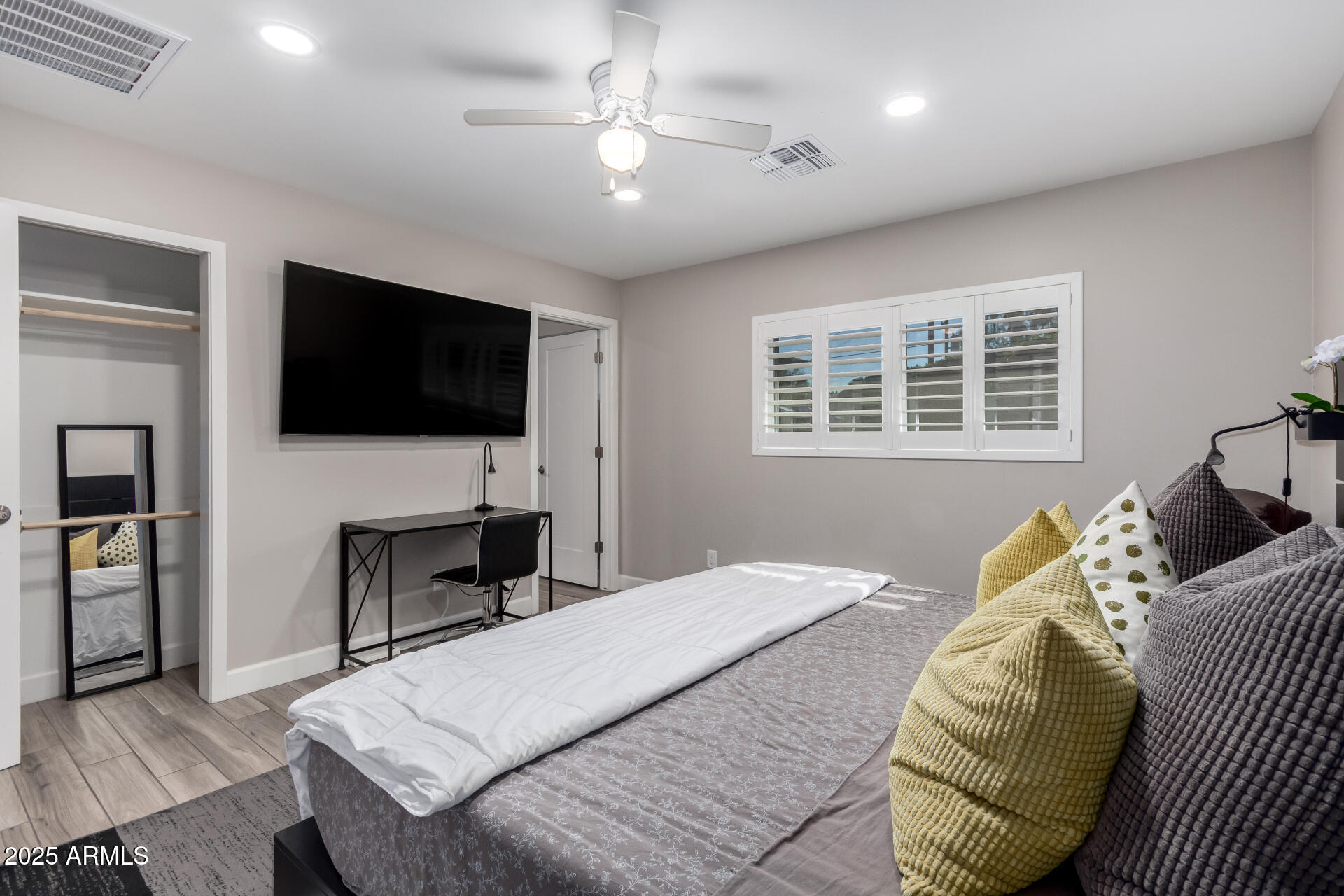 8431 E STELLA Lane, Scottsdale