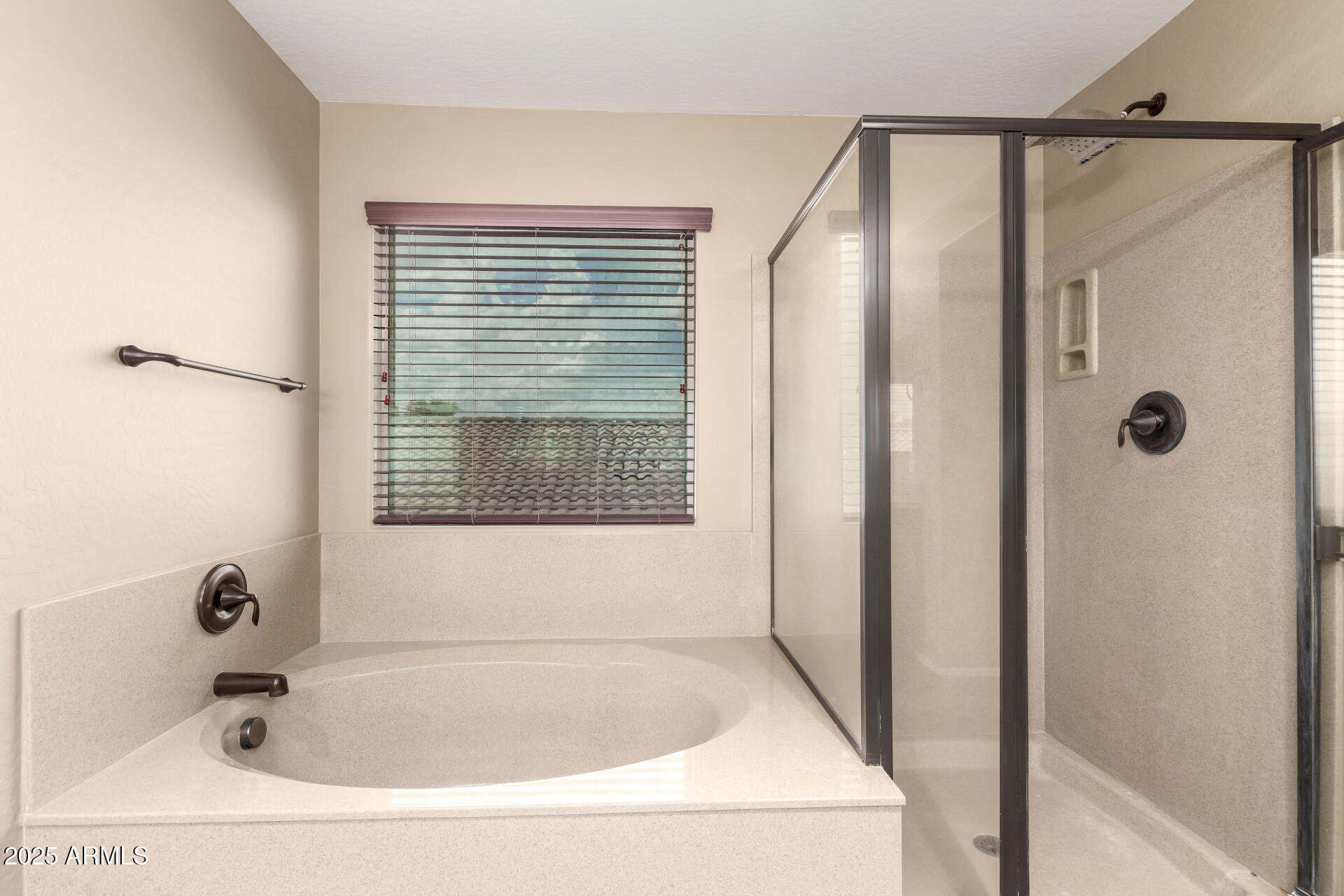 472 W DRAGON TREE Avenue