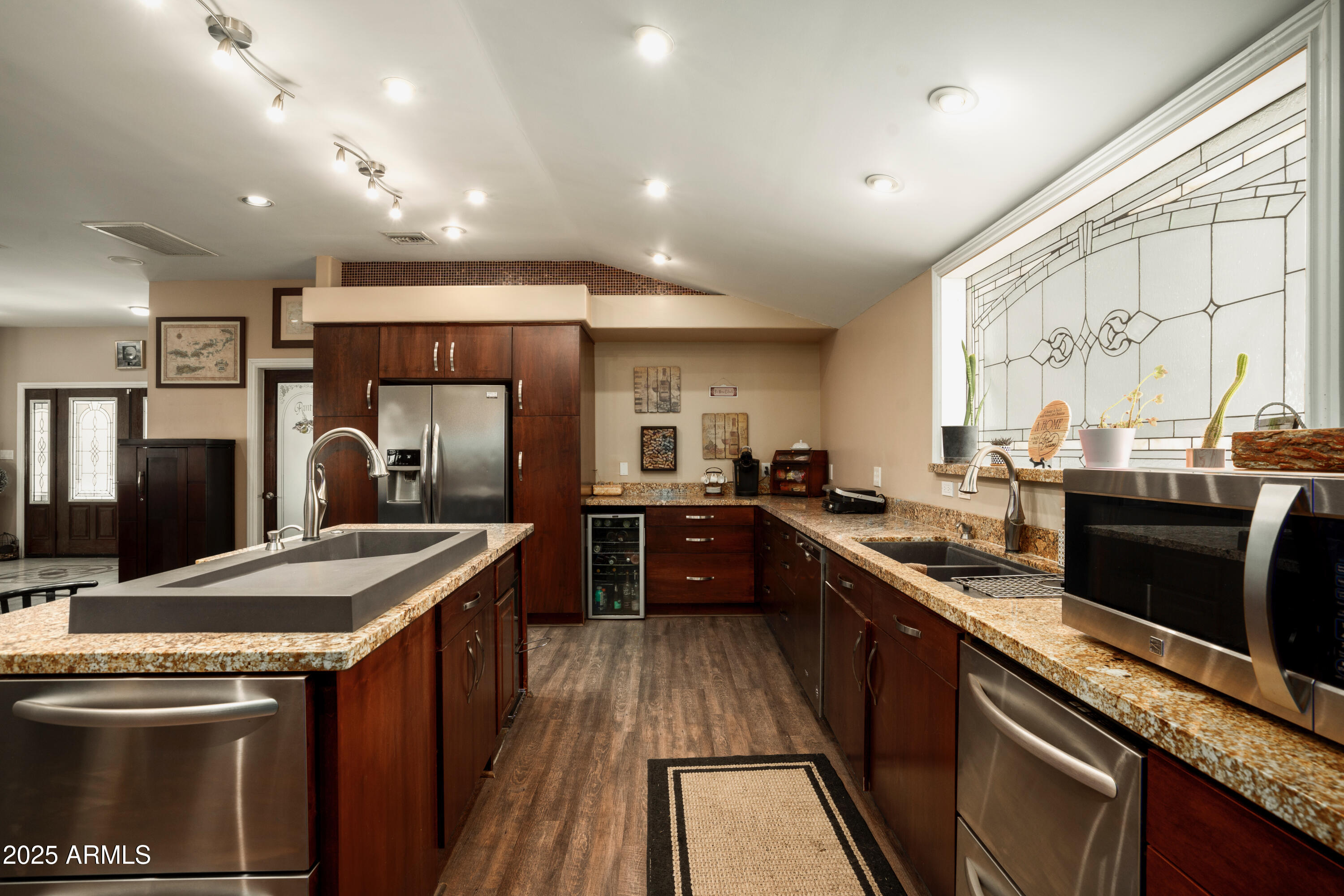 3213 N 41ST Place