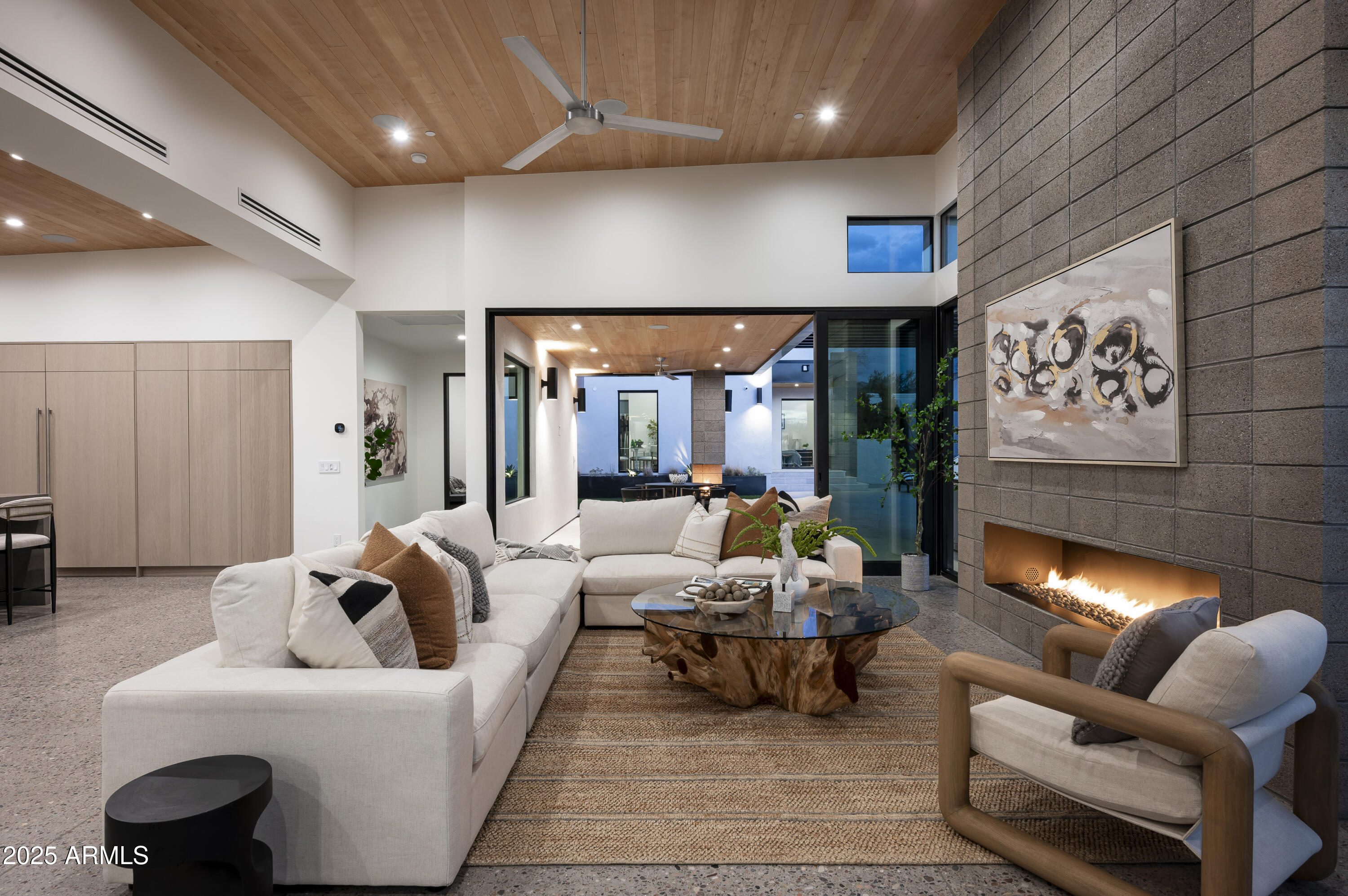 9332 E LA POSADA Court