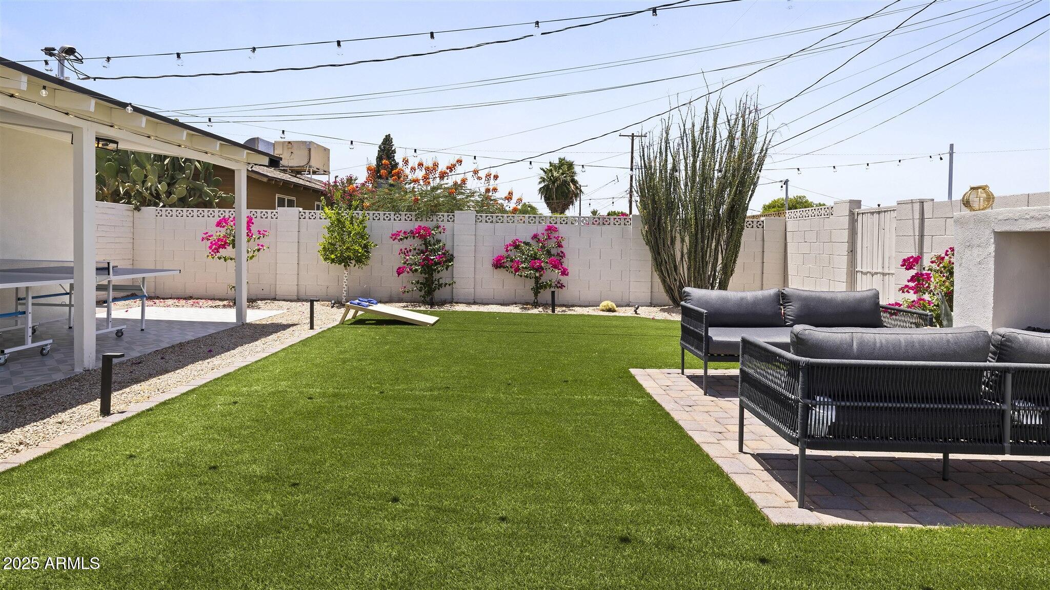 8640 E DIANNA Drive