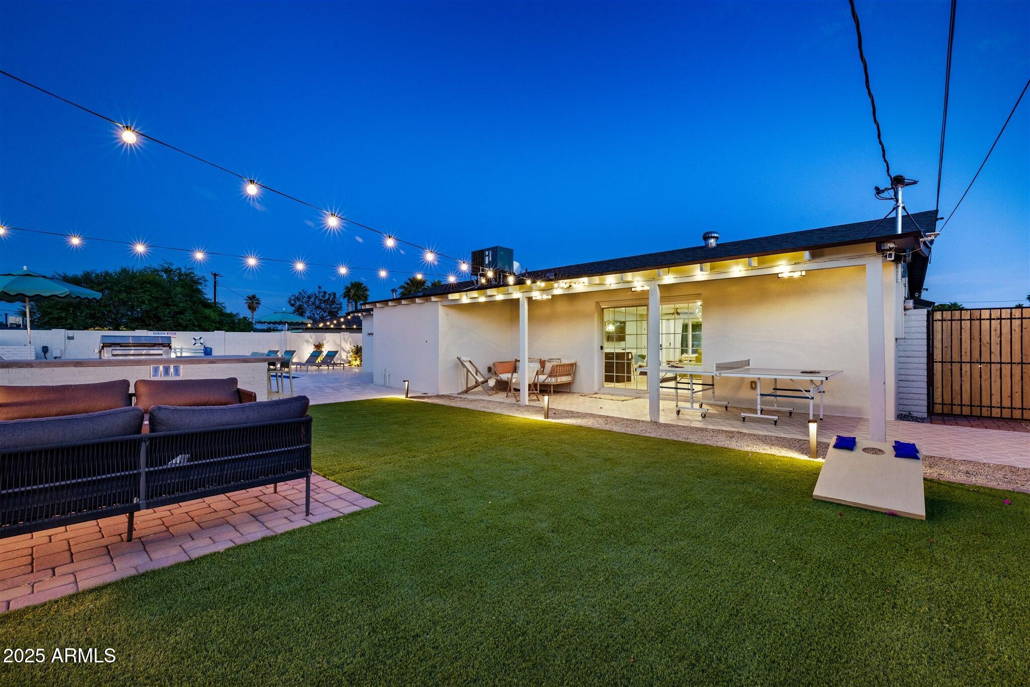 8640 E DIANNA Drive