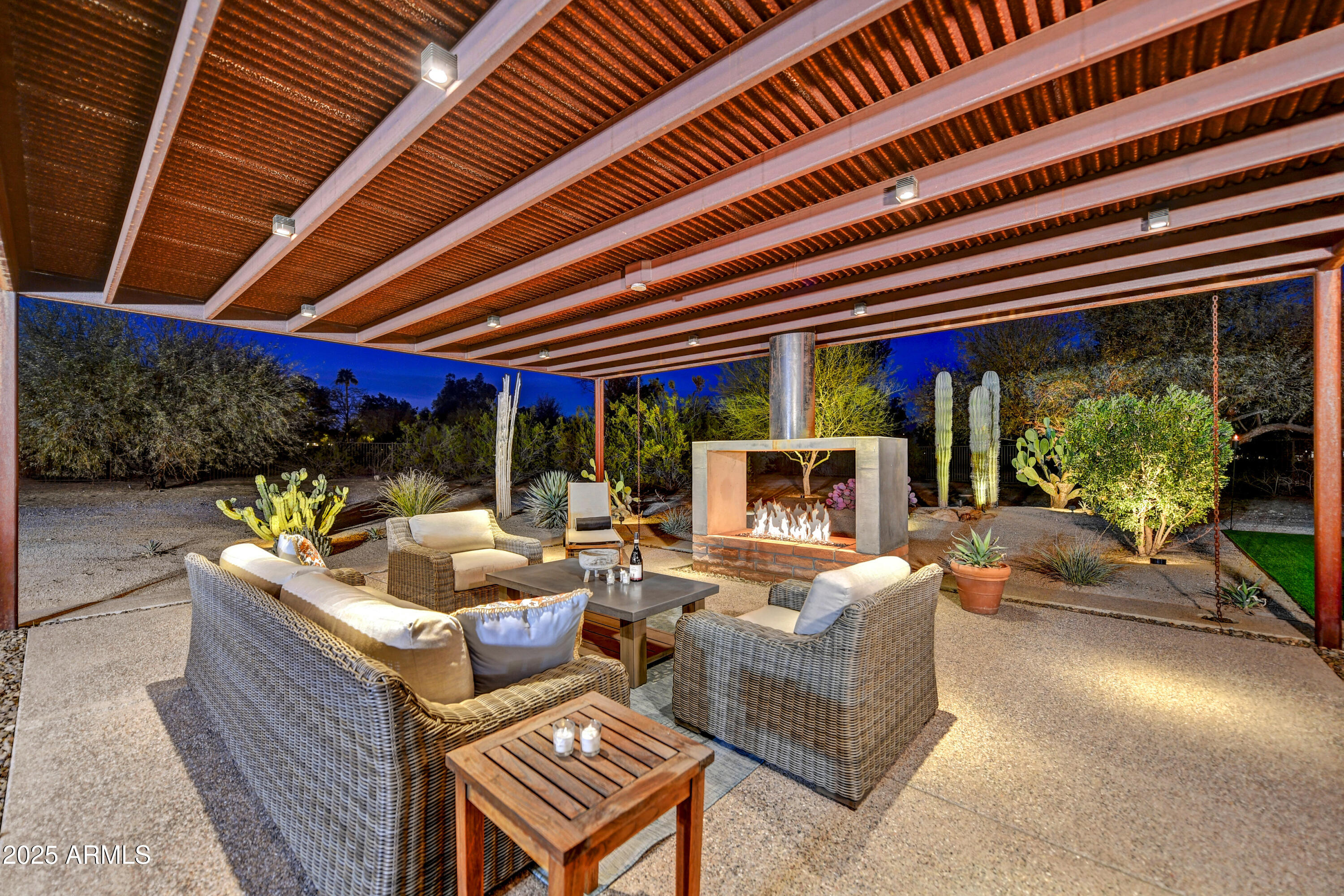 11801 N SUNDOWN Drive