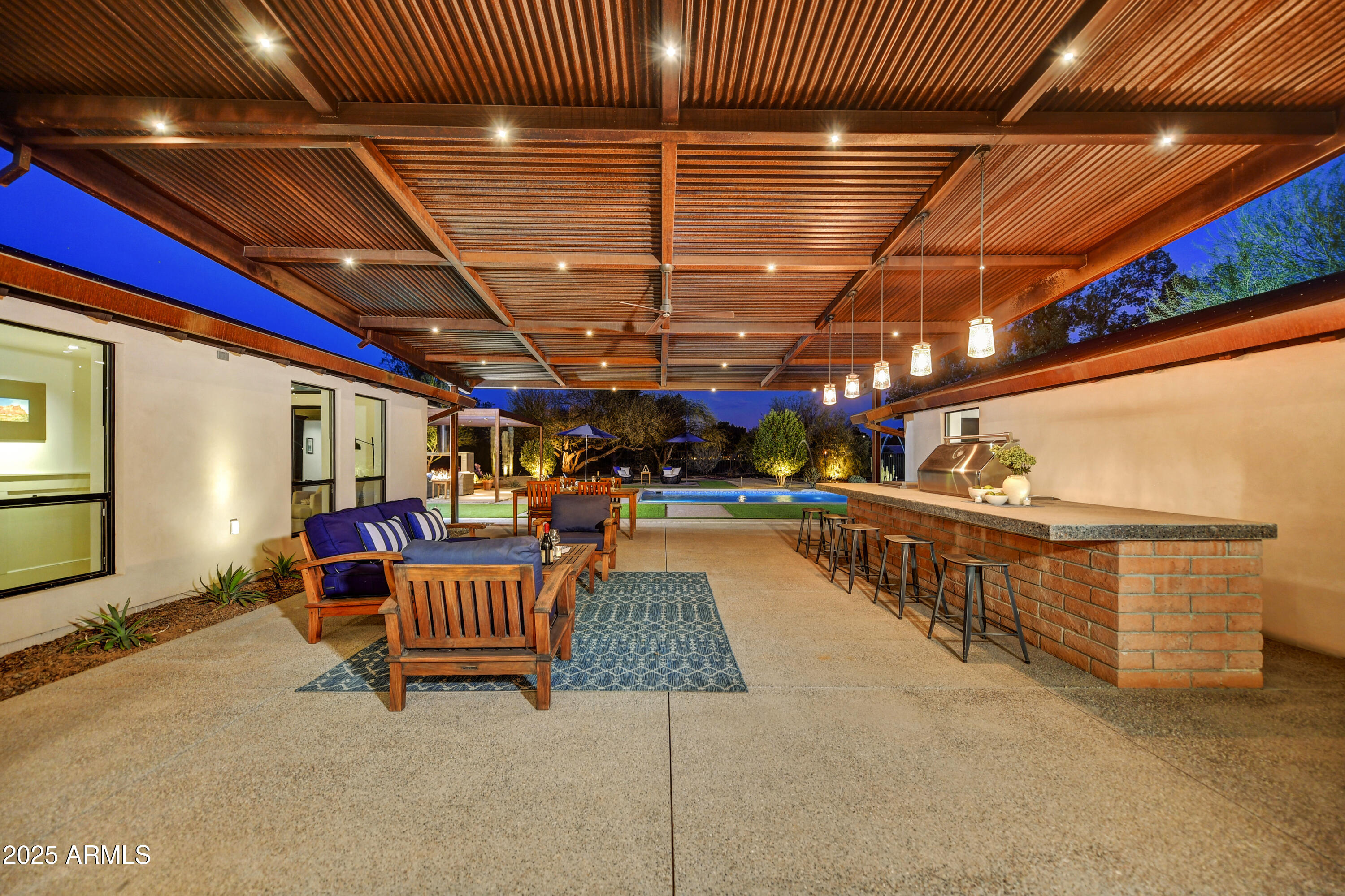 11801 N SUNDOWN Drive