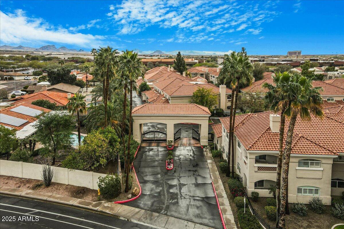 8653 E ROYAL PALM Road, 1006