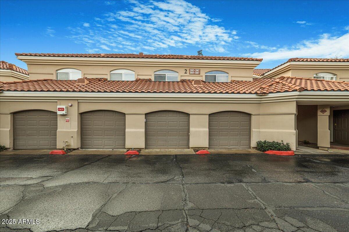 8653 E ROYAL PALM Road, 1006