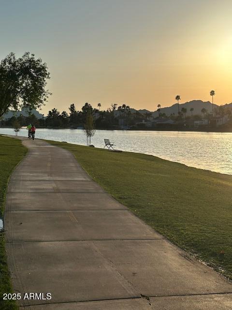 8653 E ROYAL PALM Road, 1006