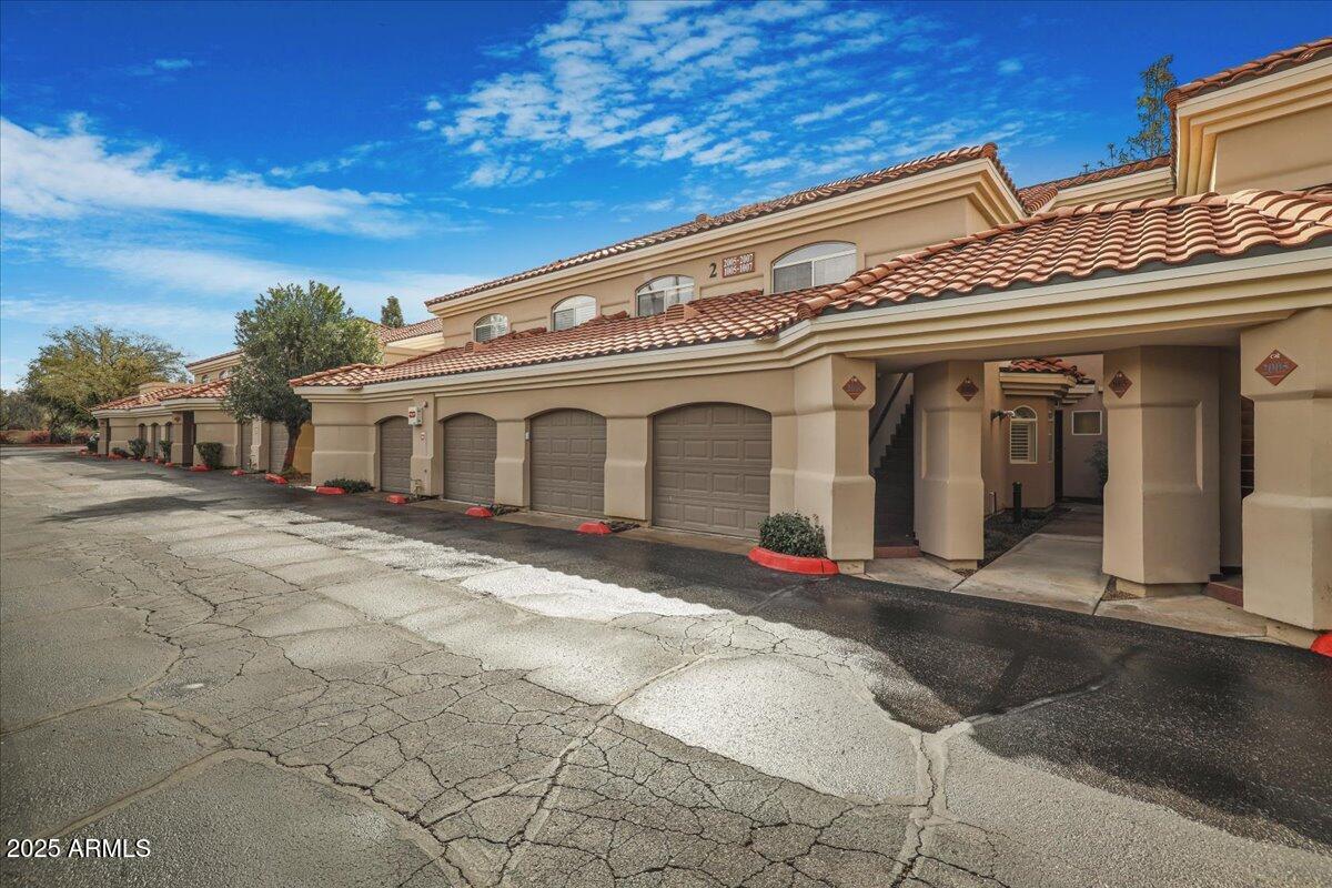 8653 E ROYAL PALM Road, 1006