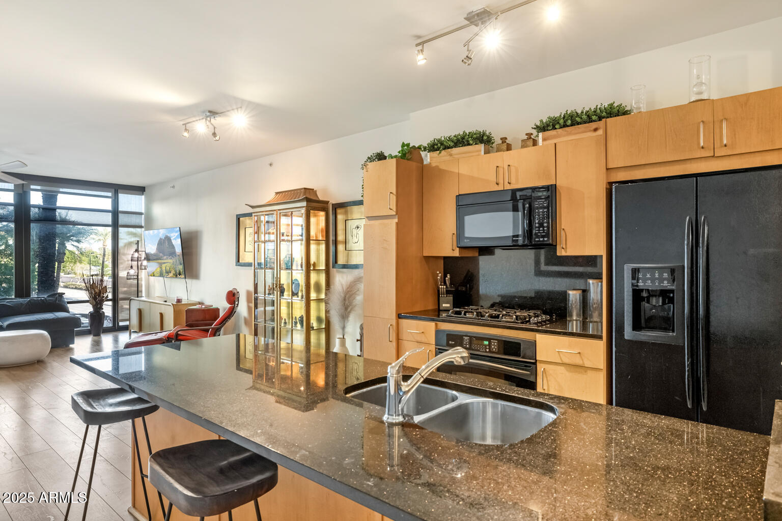 4808 N 24TH Street, 303