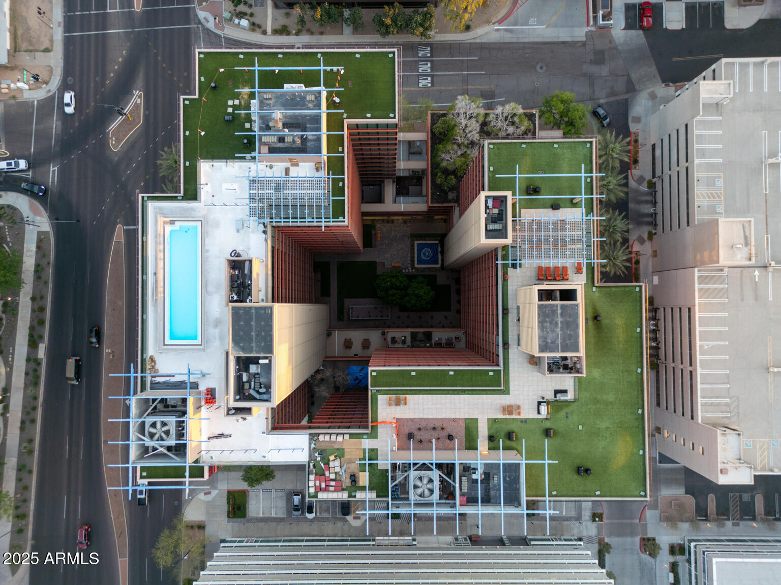 4808 N 24TH Street, 303