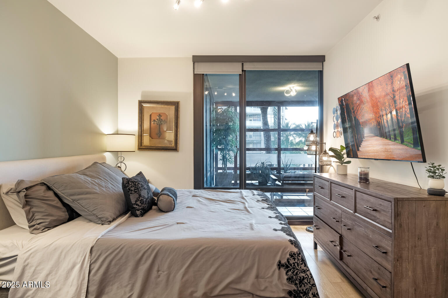 4808 N 24TH Street, 303