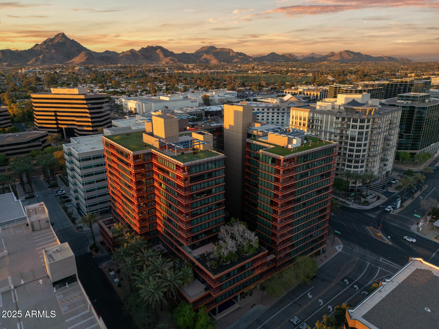 4808 N 24TH Street, 303