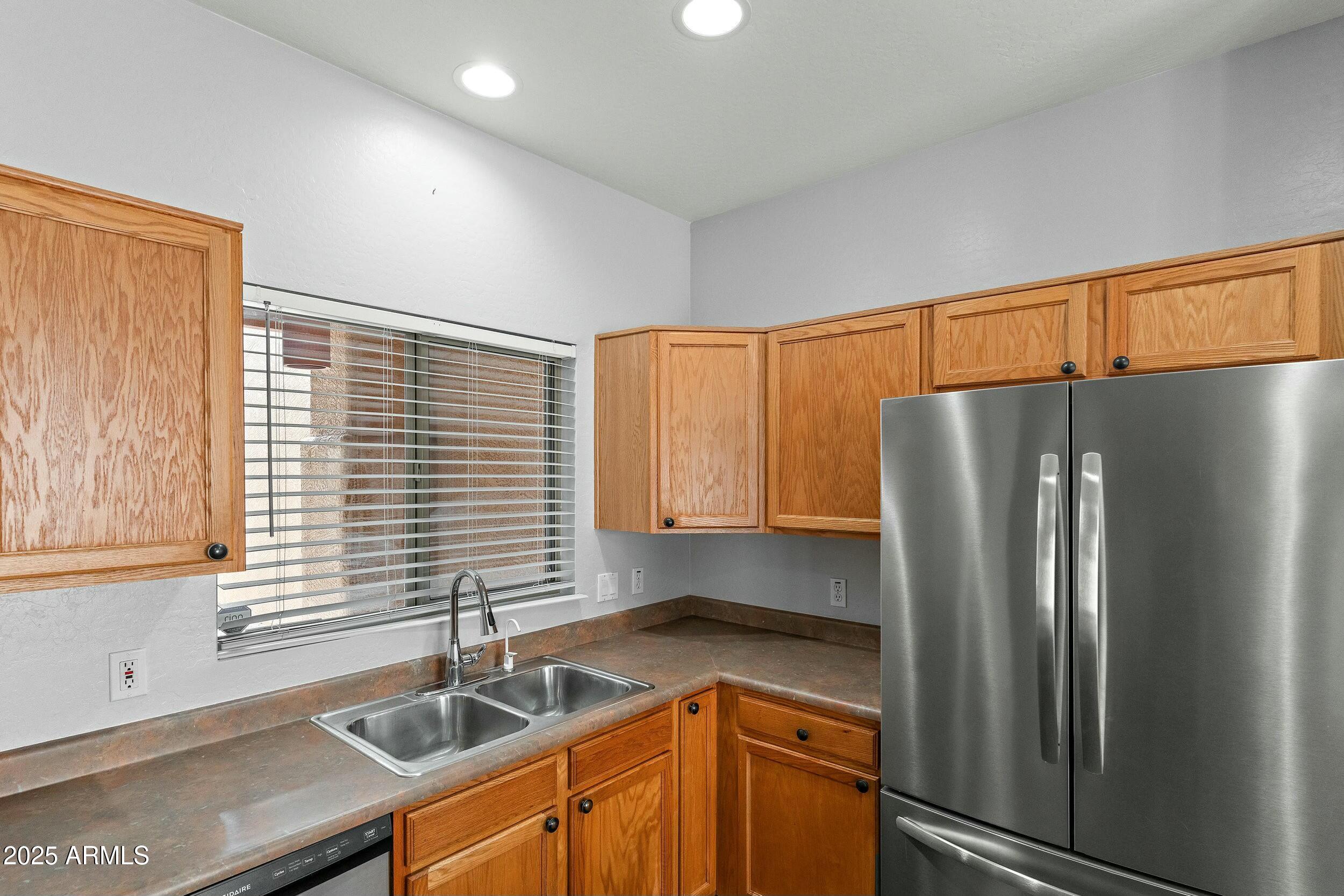 1650 S CRISMON Road, 6