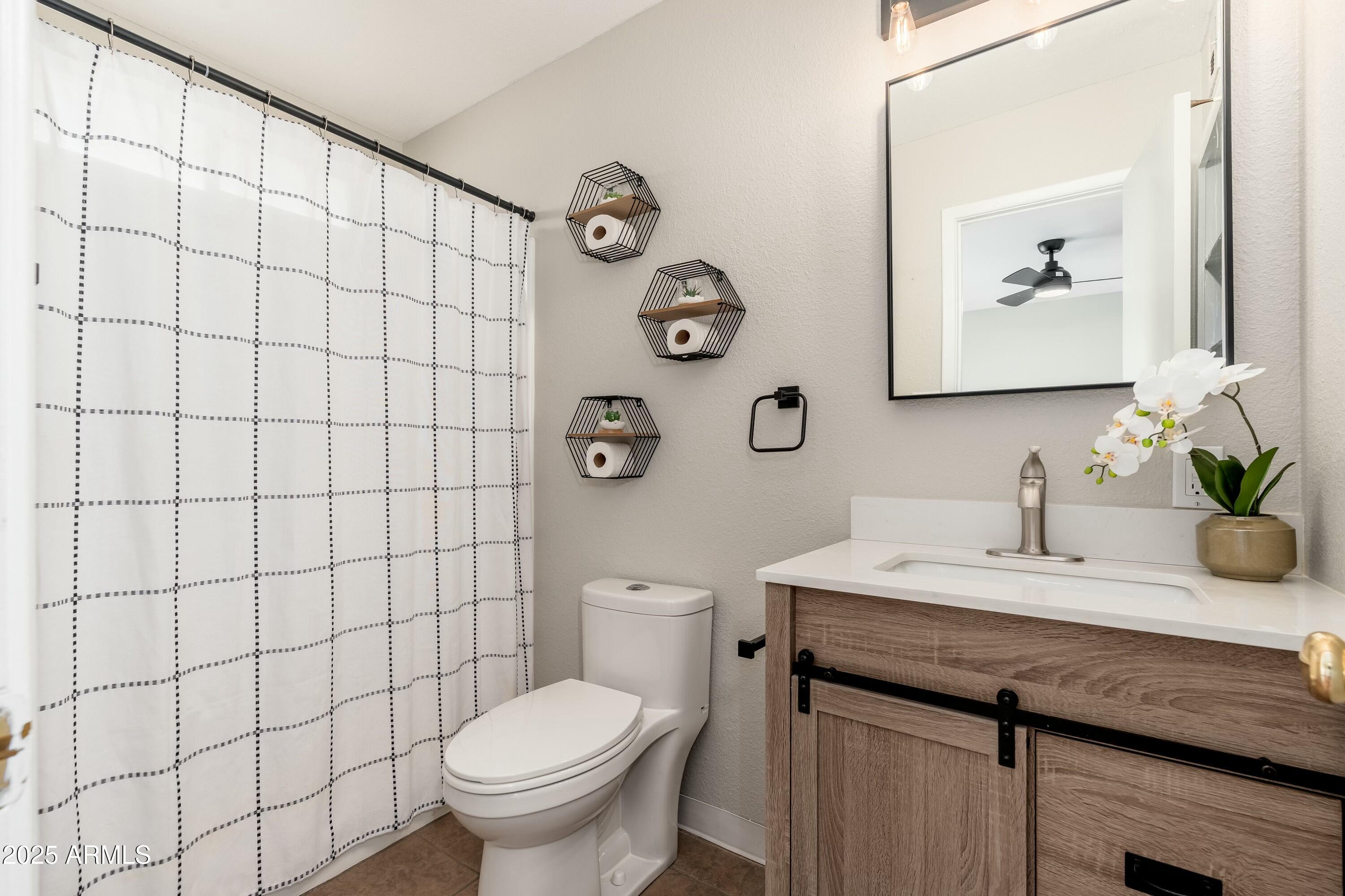 8431 E ROSE Lane, Scottsdale