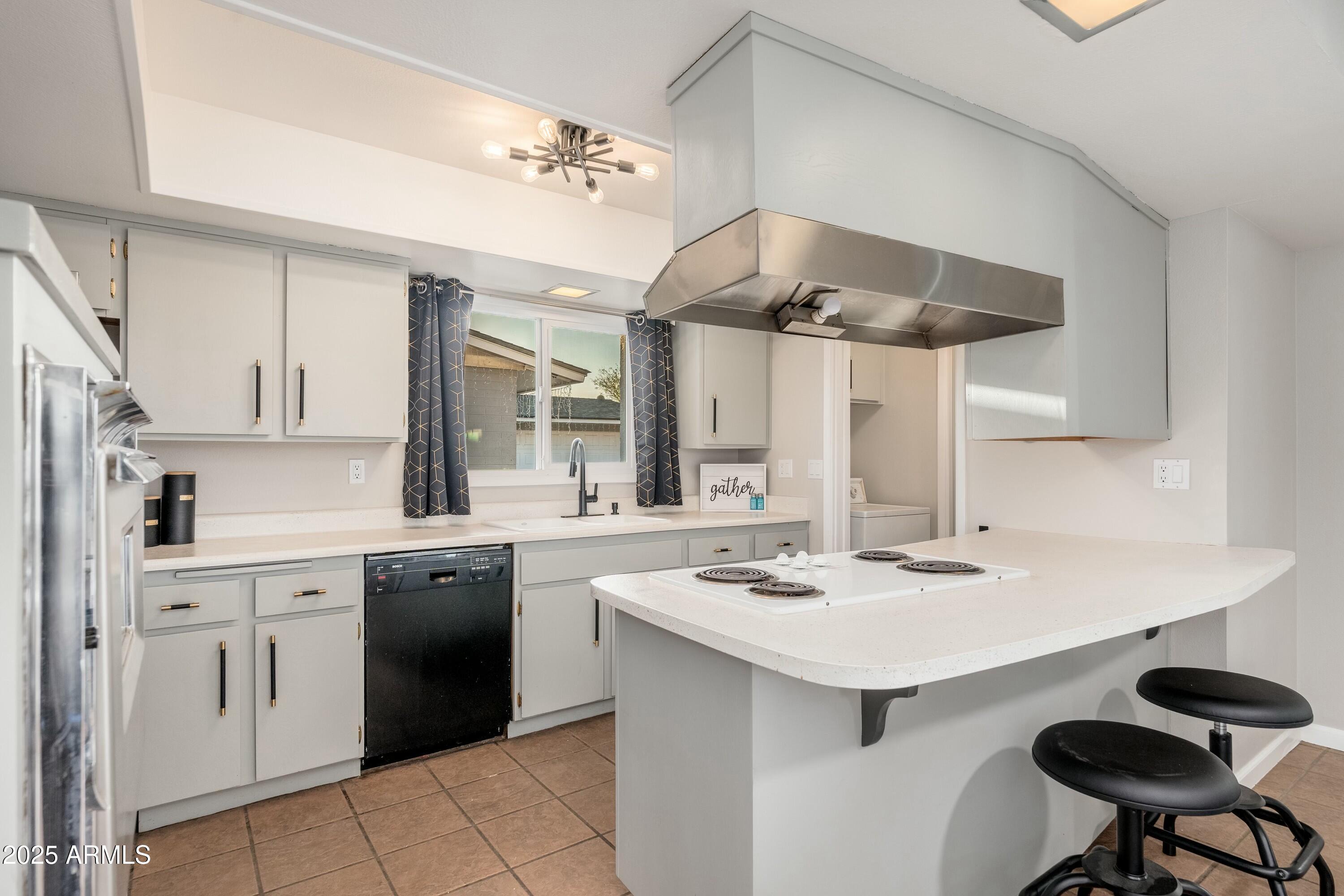 8431 E ROSE Lane, Scottsdale