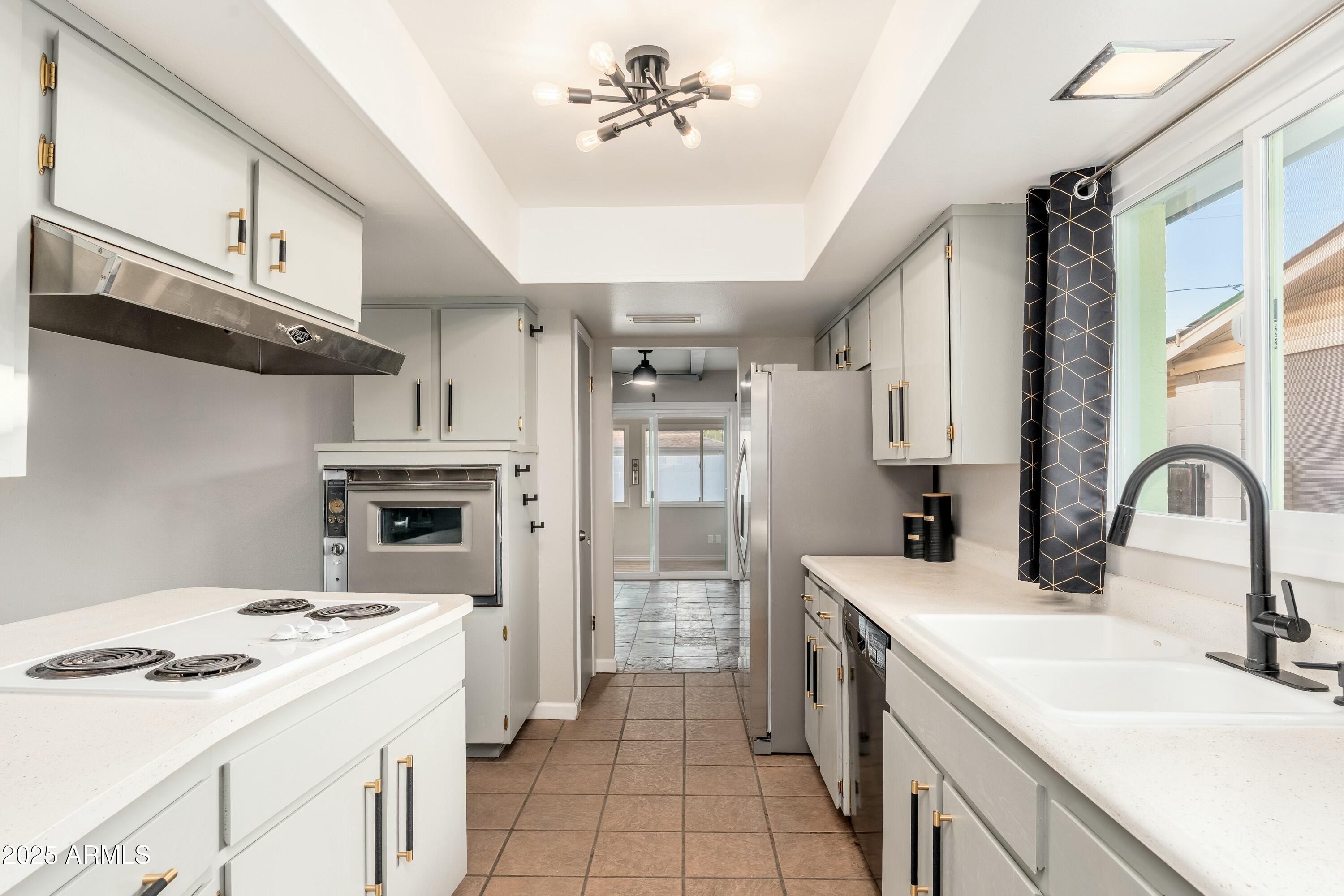 8431 E ROSE Lane, Scottsdale