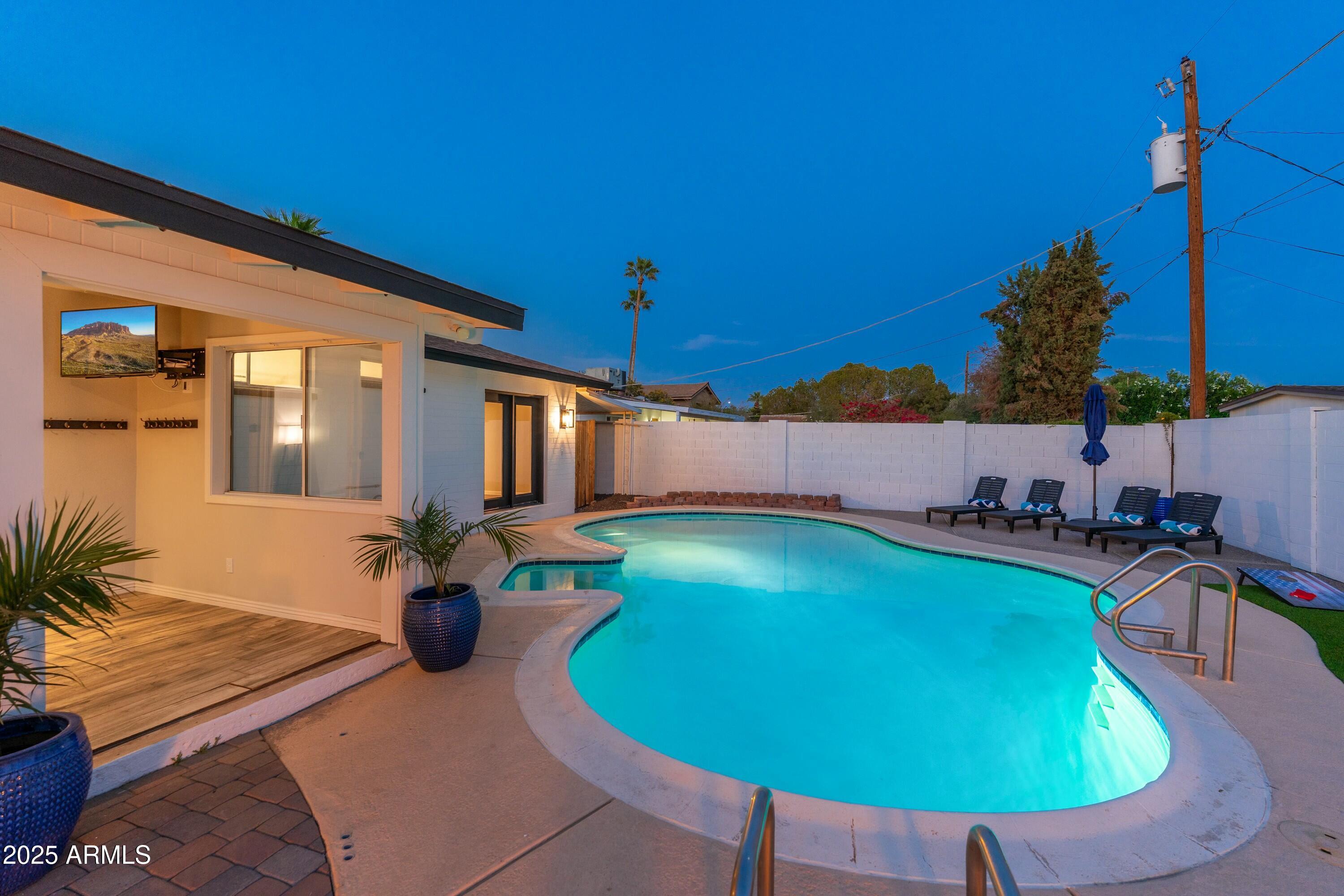 8431 E ROSE Lane, Scottsdale