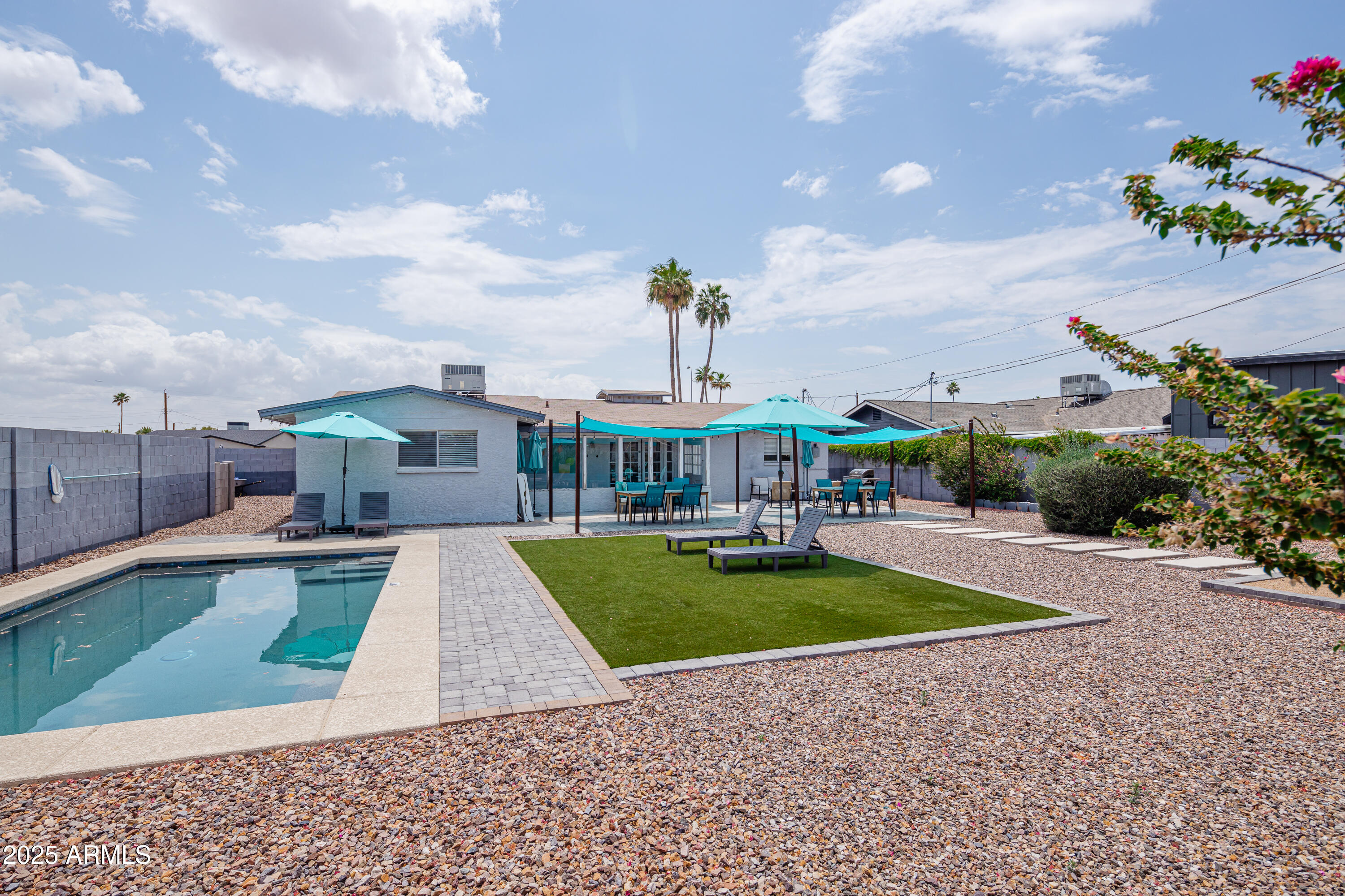 8444 E PICCADILLY Road, Scottsdale