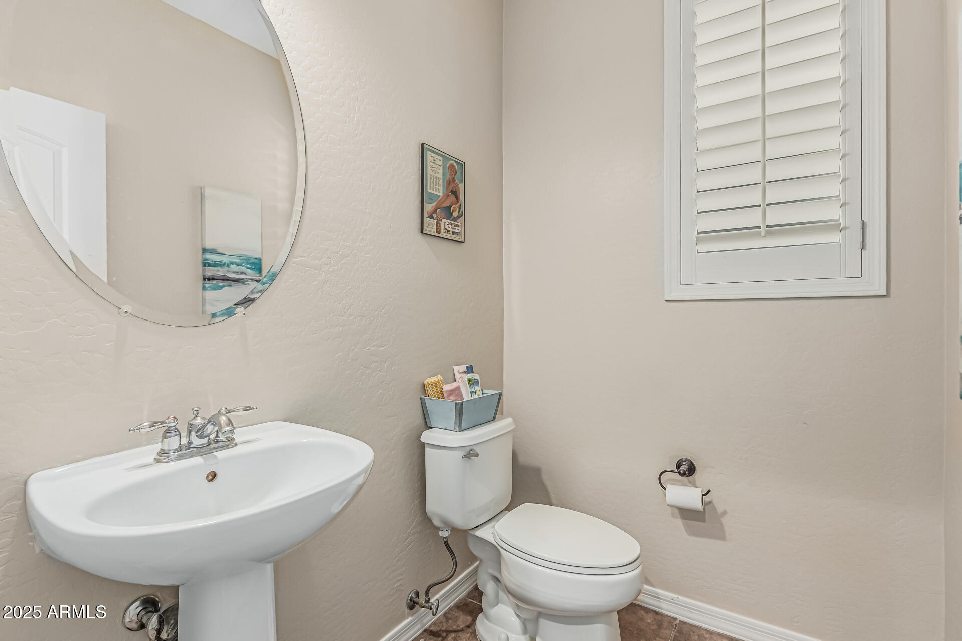 9113 W WHITE FEATHER Lane