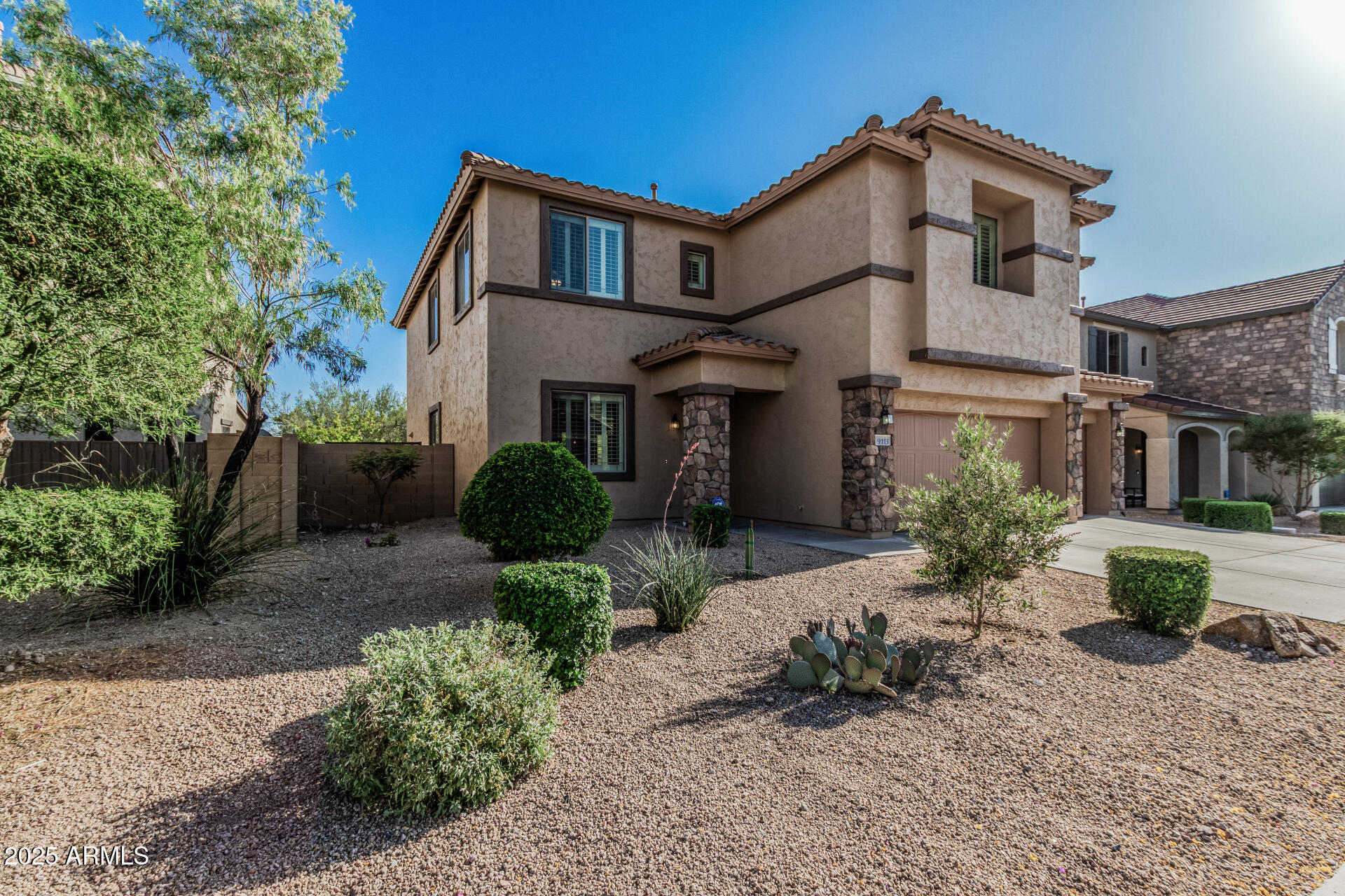 9113 W WHITE FEATHER Lane