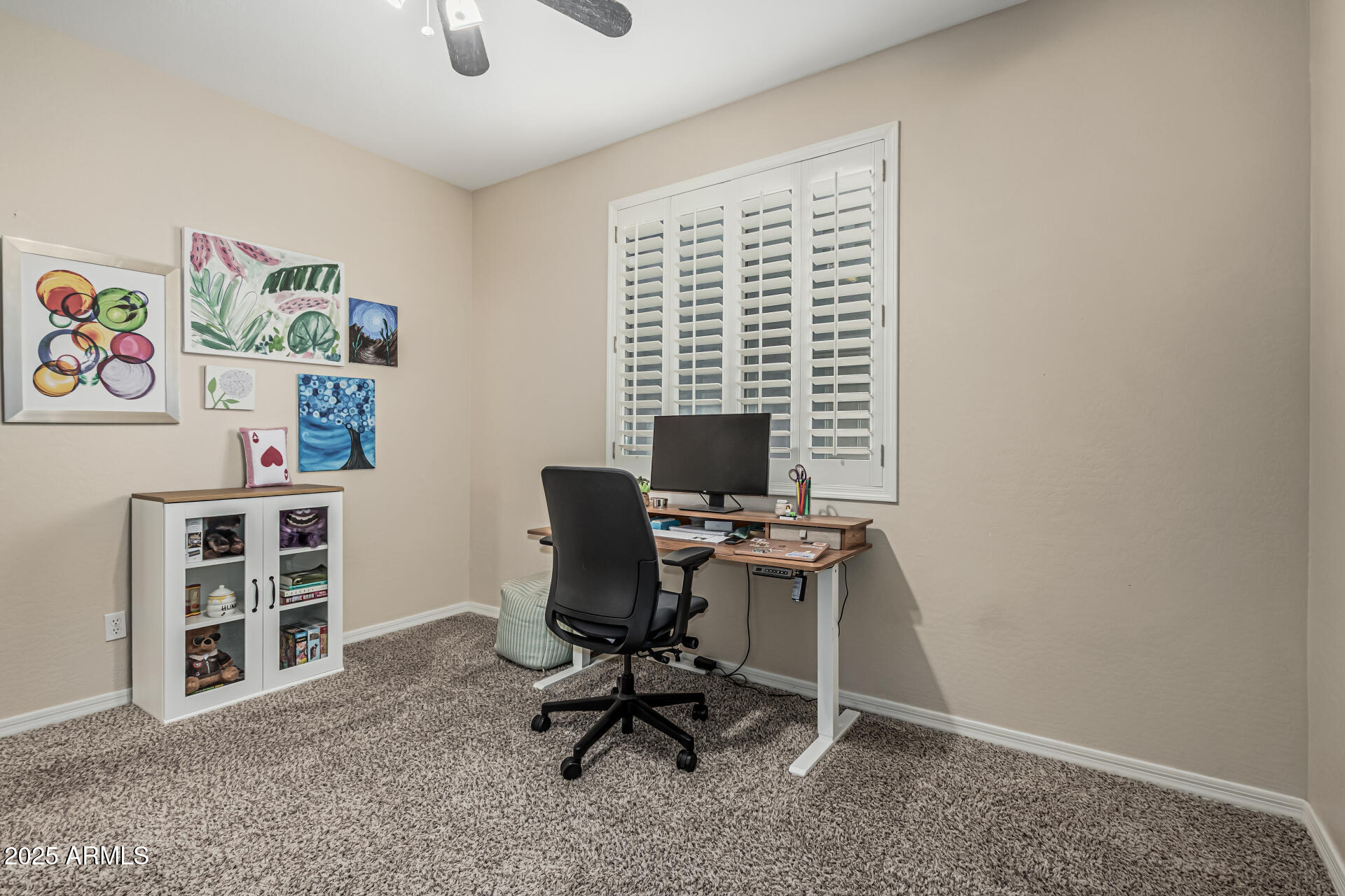 9113 W WHITE FEATHER Lane