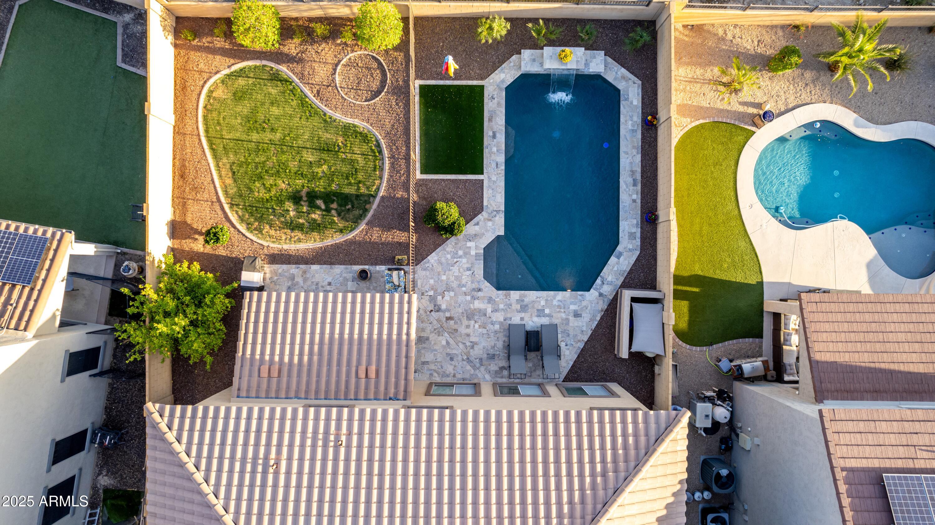 9113 W WHITE FEATHER Lane