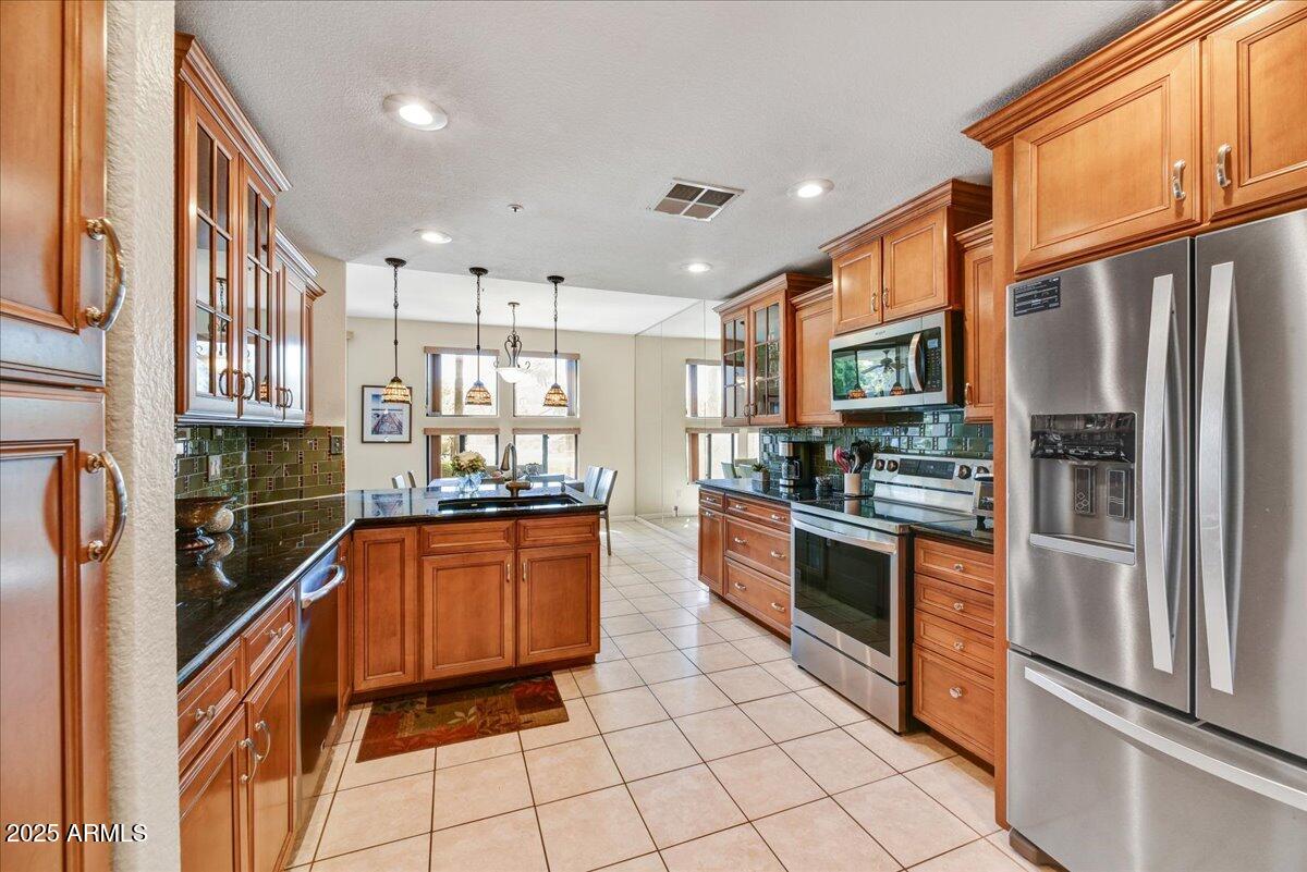 7700 E GAINEY RANCH Road, 124
