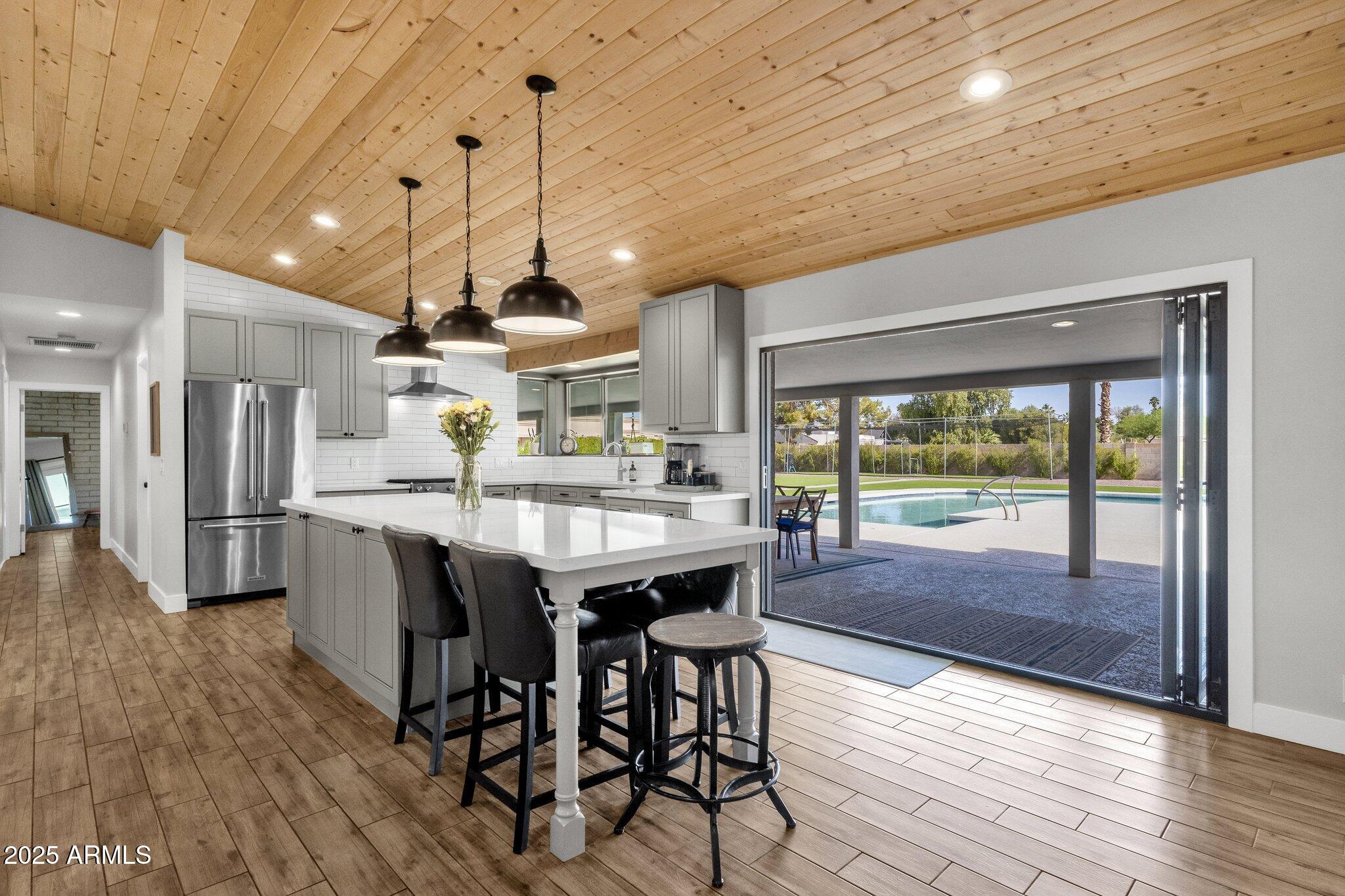 5112 E CHOLLA Street