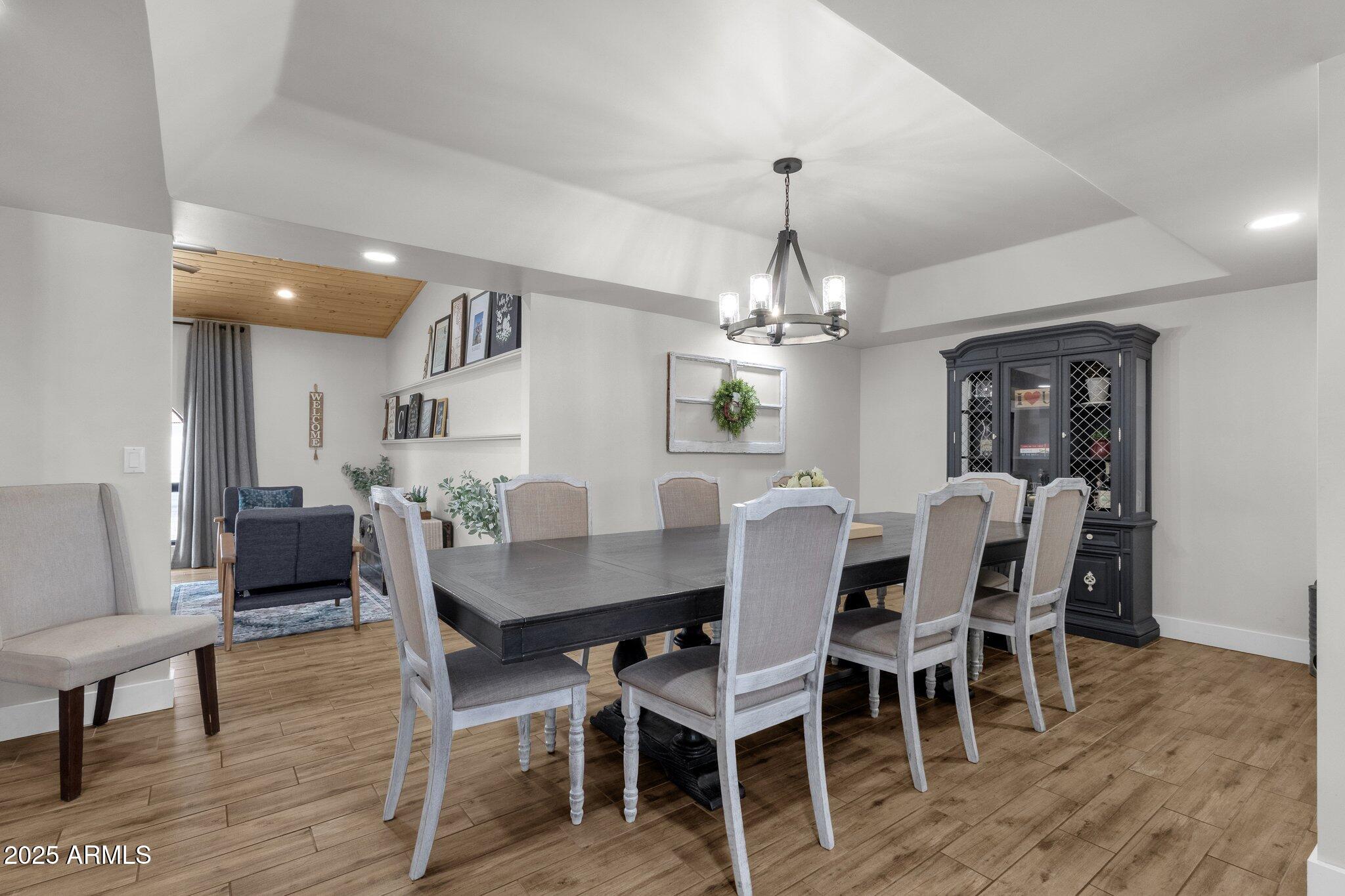 5112 E CHOLLA Street