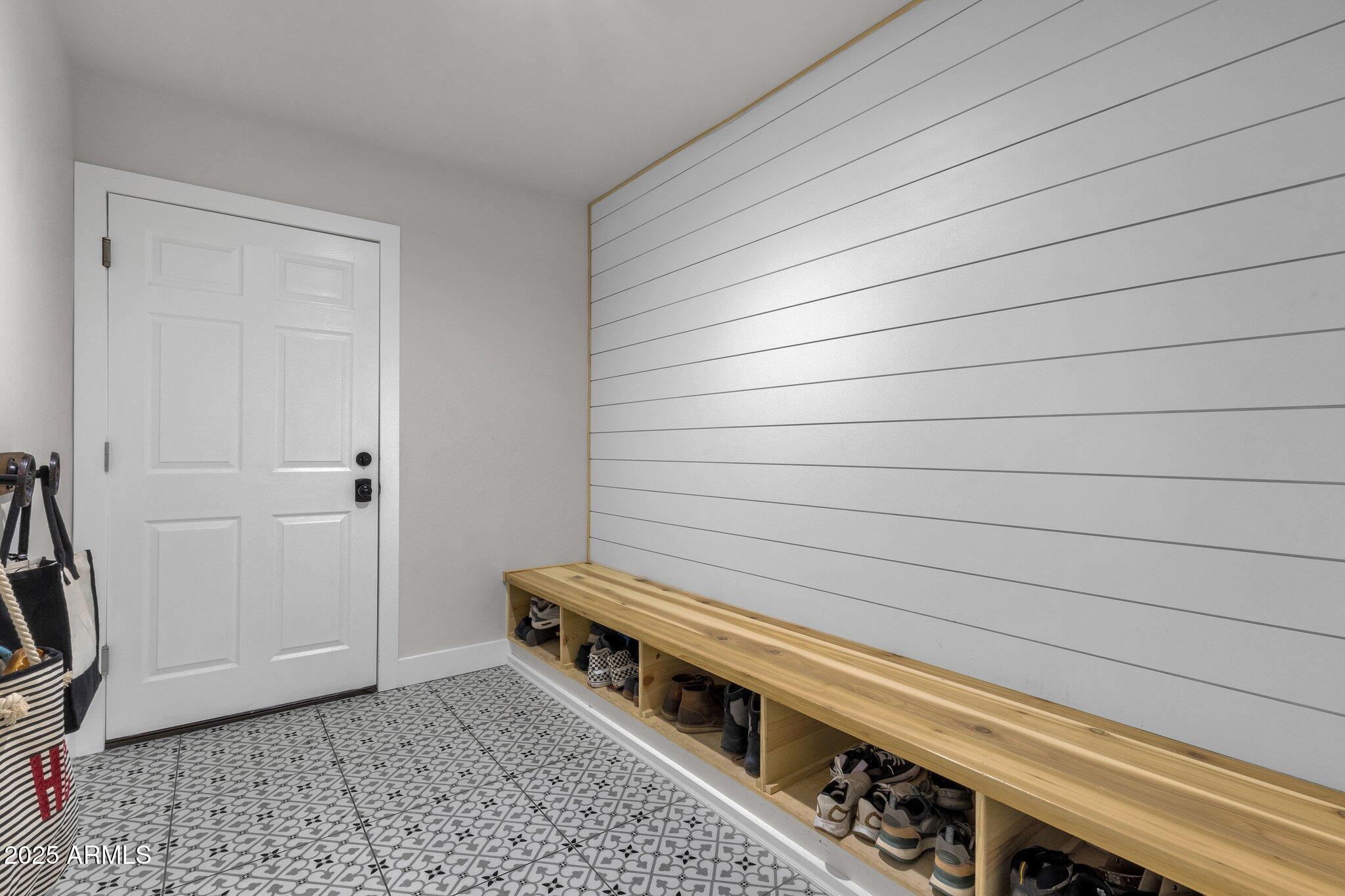 5112 E CHOLLA Street