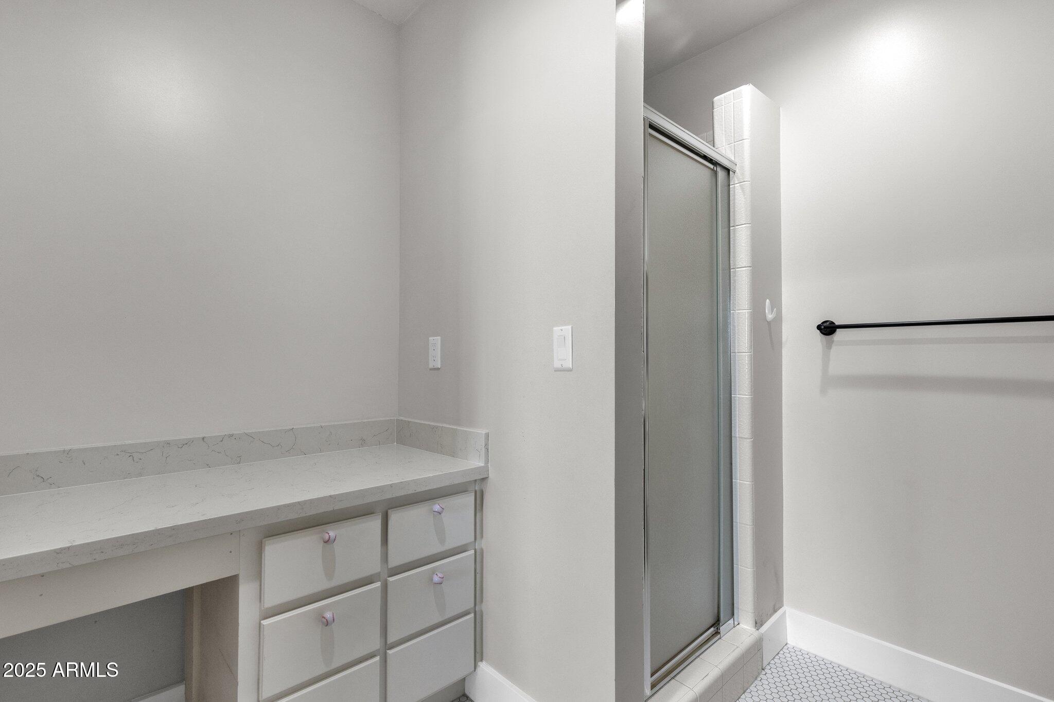 5112 E CHOLLA Street