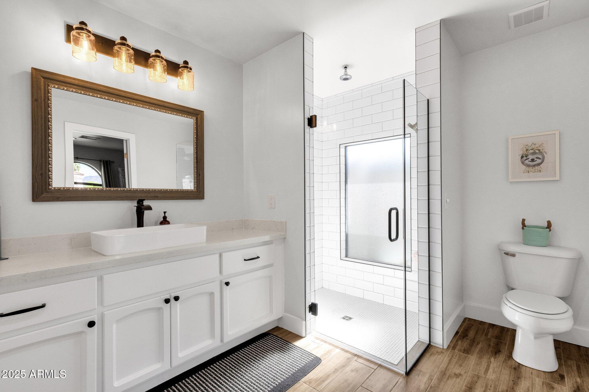 5112 E CHOLLA Street