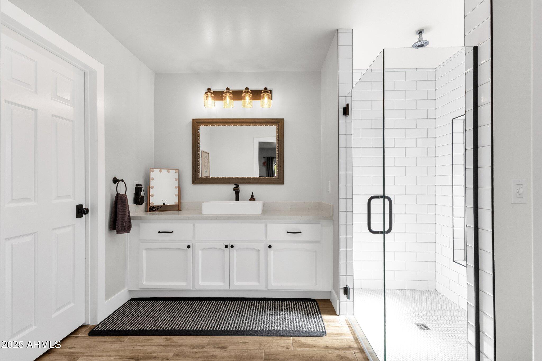 5112 E CHOLLA Street