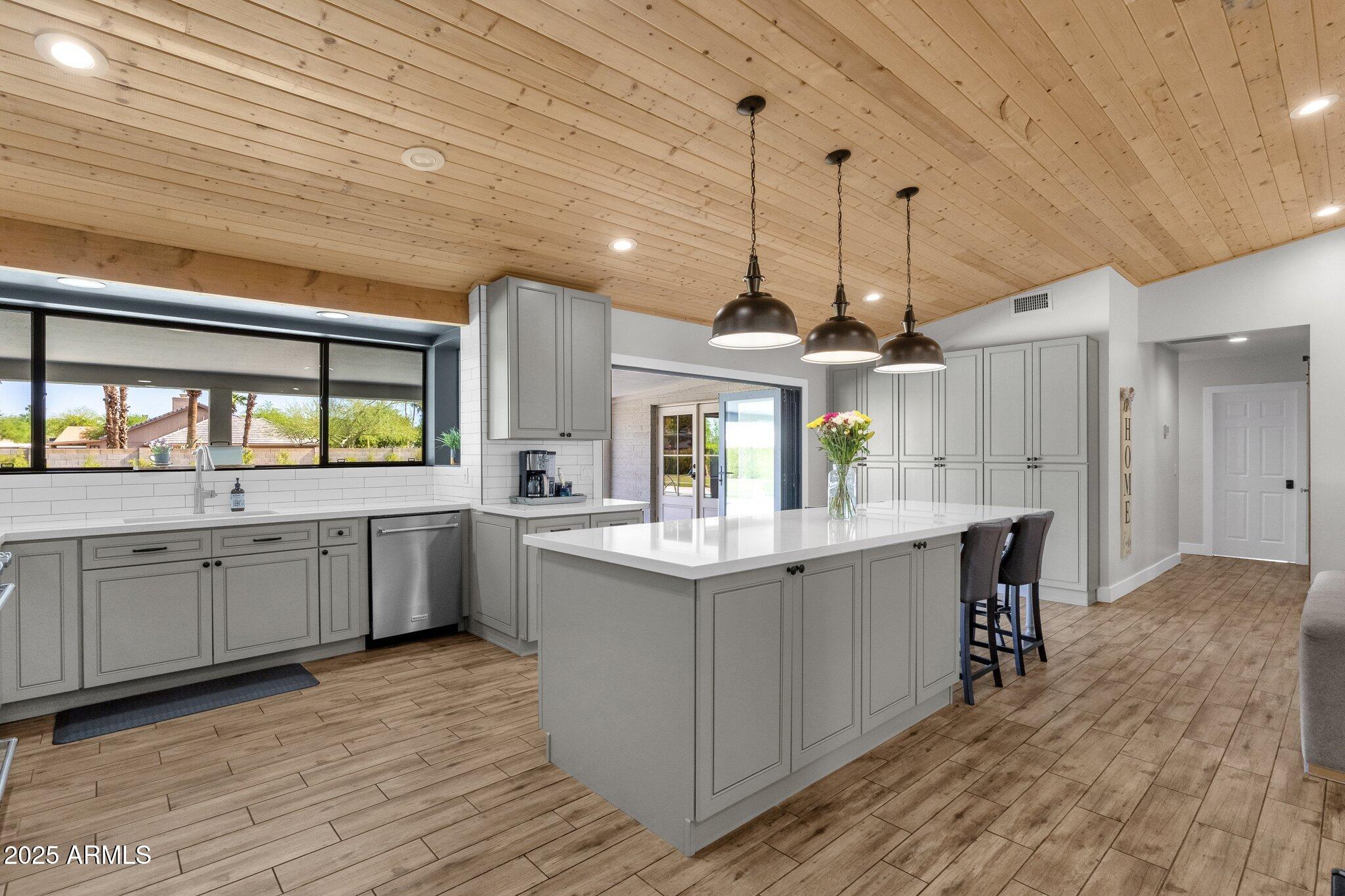 5112 E CHOLLA Street