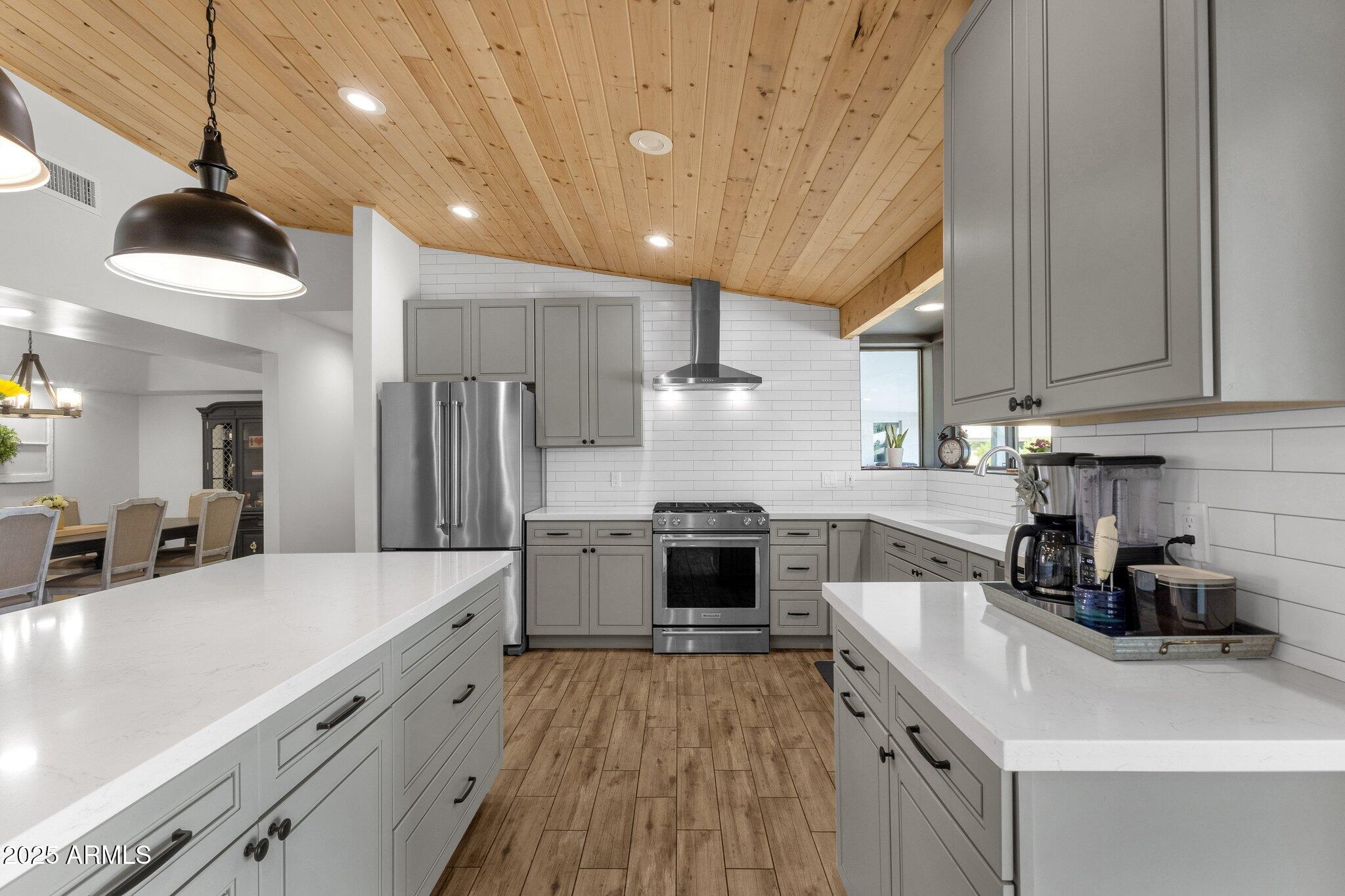 5112 E CHOLLA Street