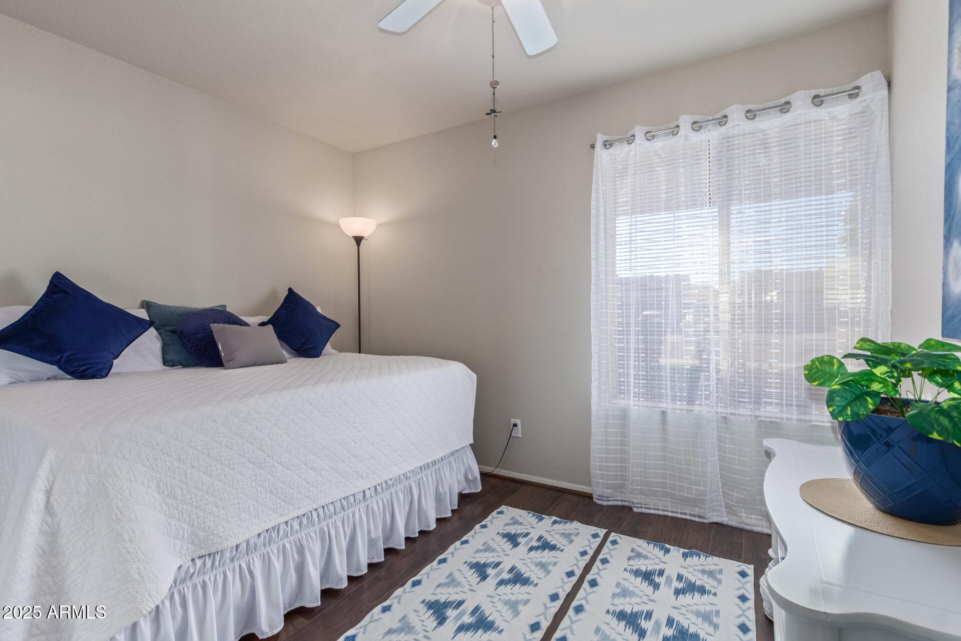 5529 W VILLA MARIA Drive