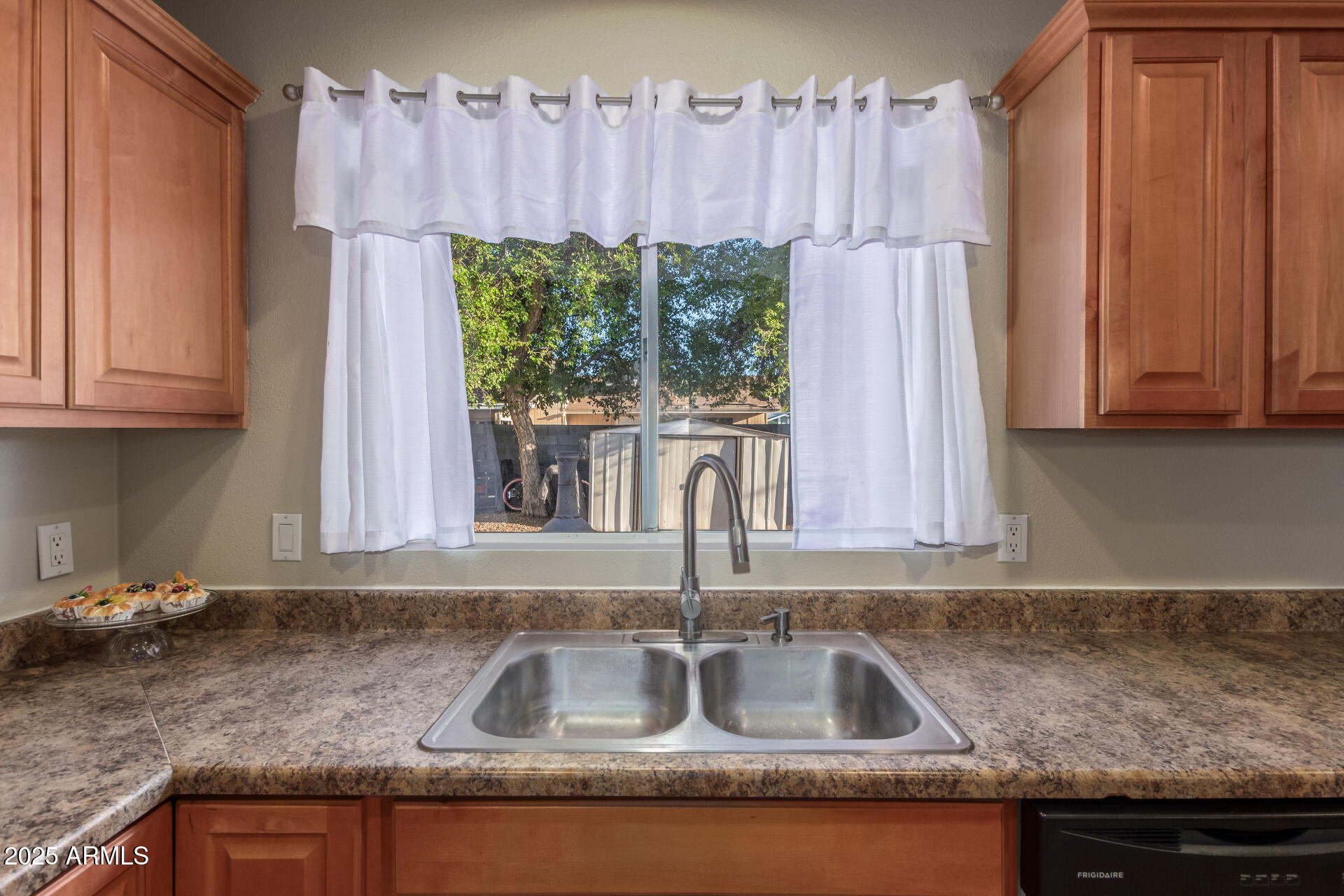 5529 W VILLA MARIA Drive