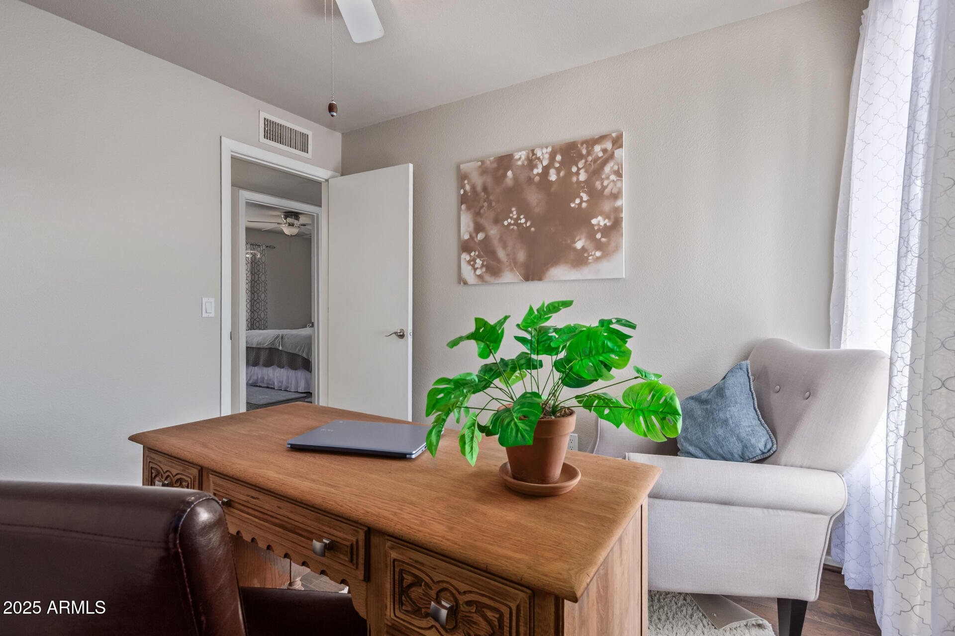 5529 W VILLA MARIA Drive