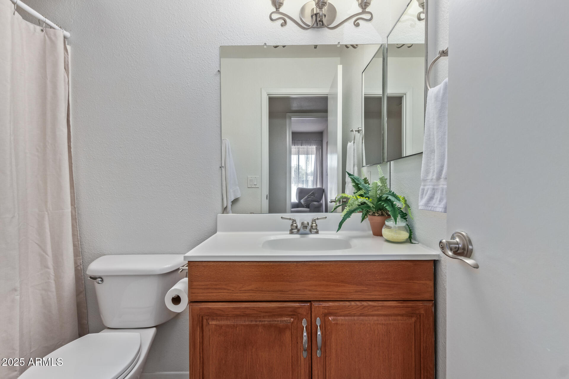 5529 W VILLA MARIA Drive