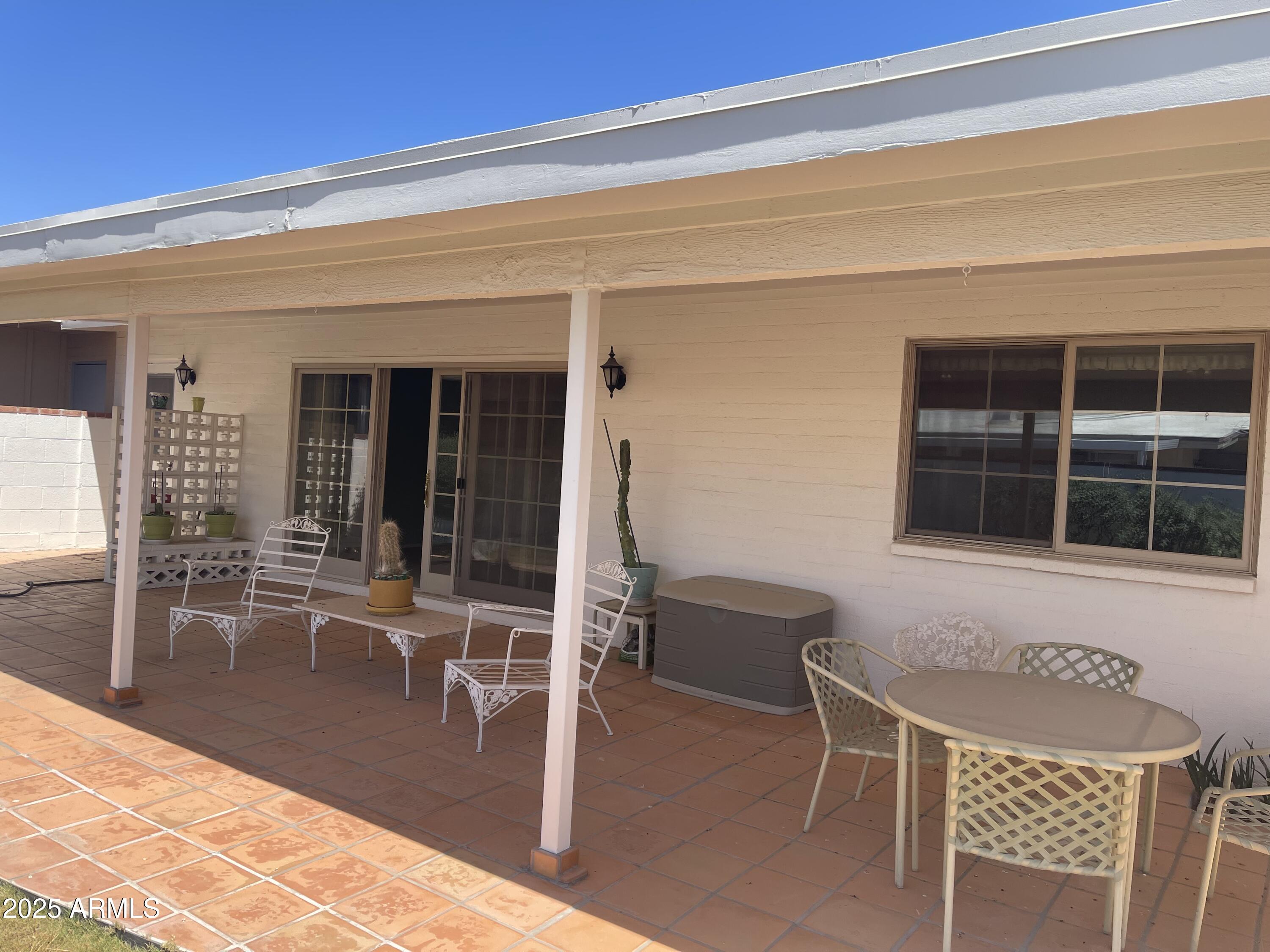 7637 E THORNWOOD Drive