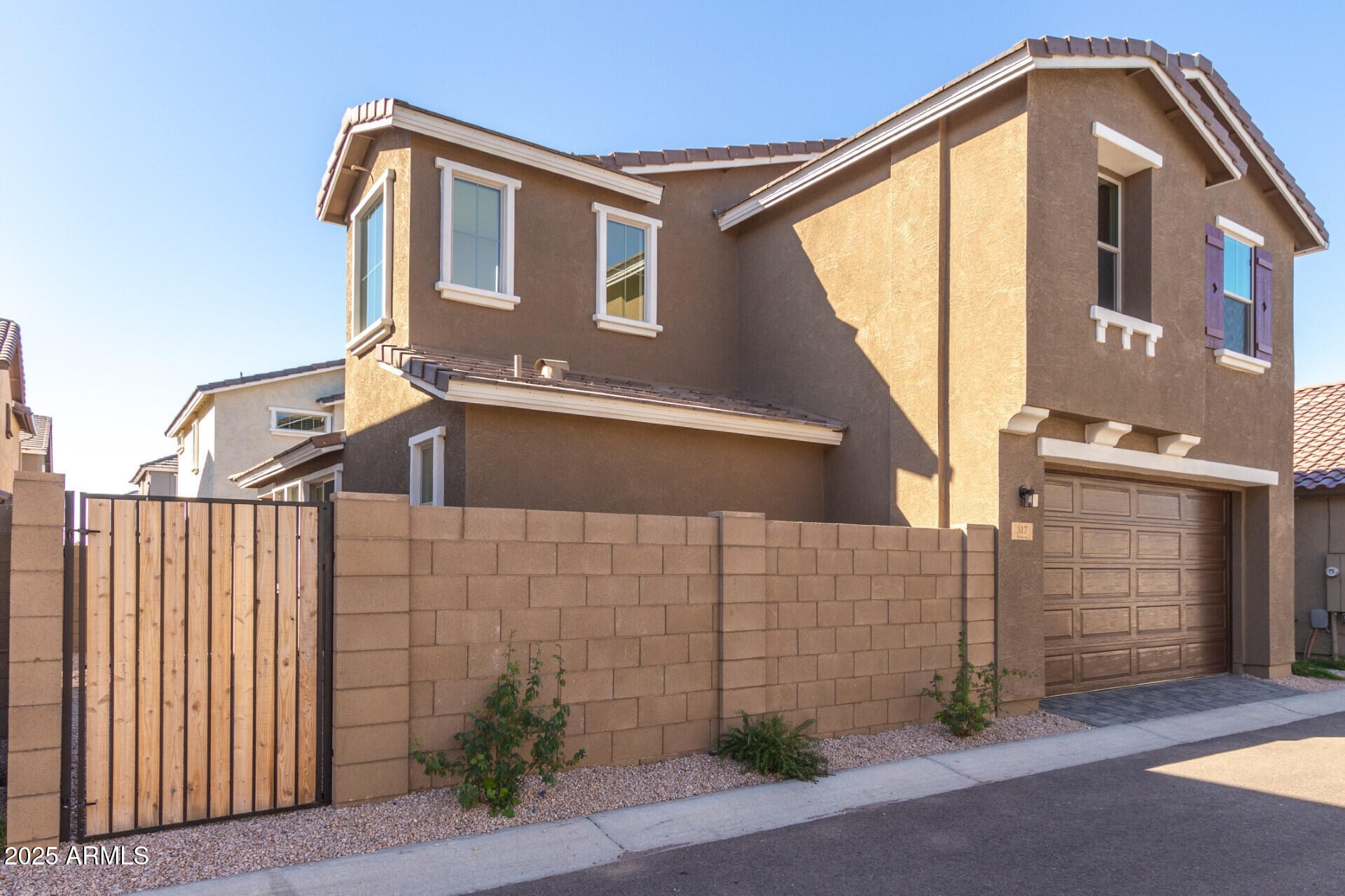 317 N 56TH Place