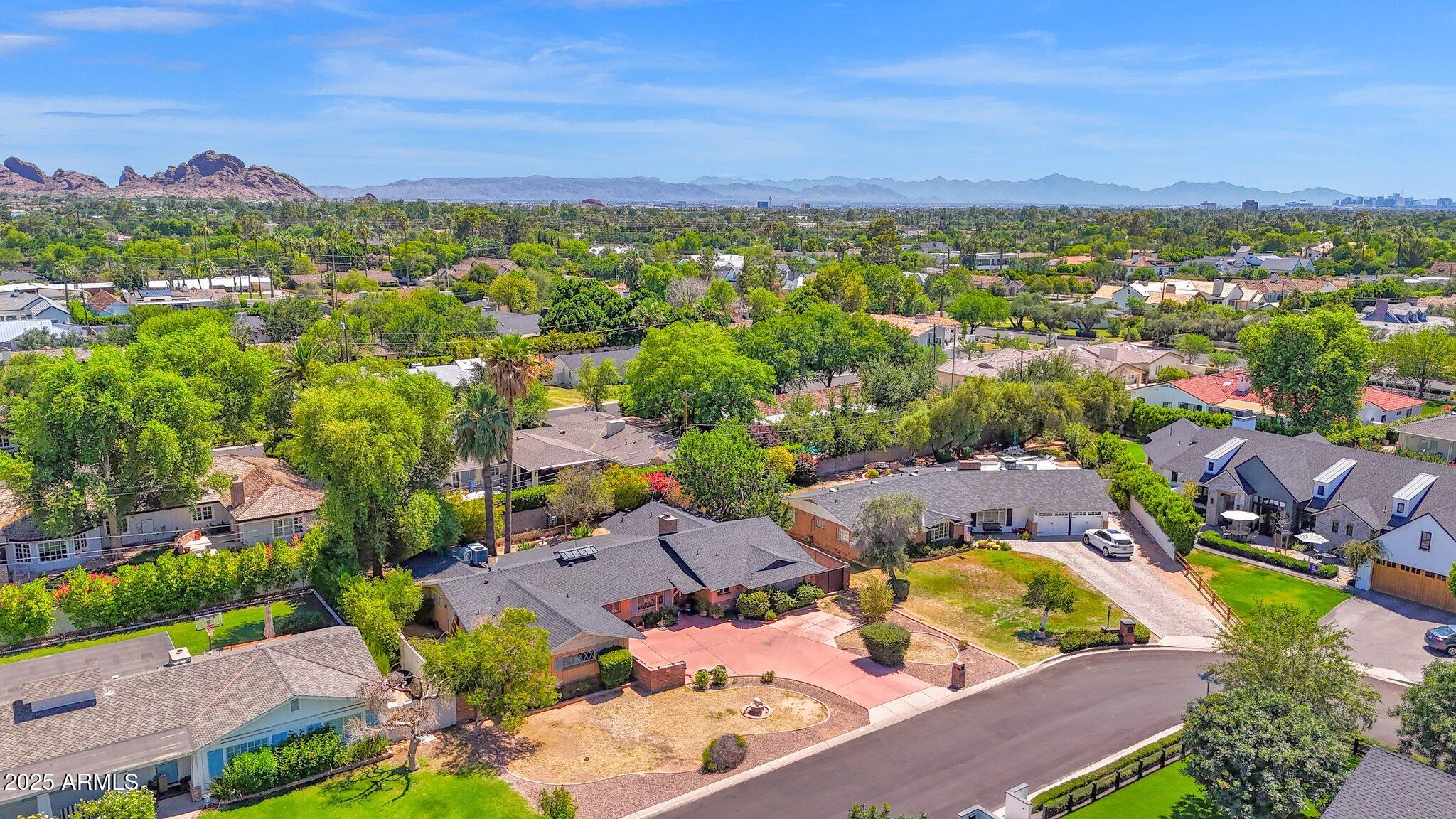 6035 E CALLE DEL NORTE