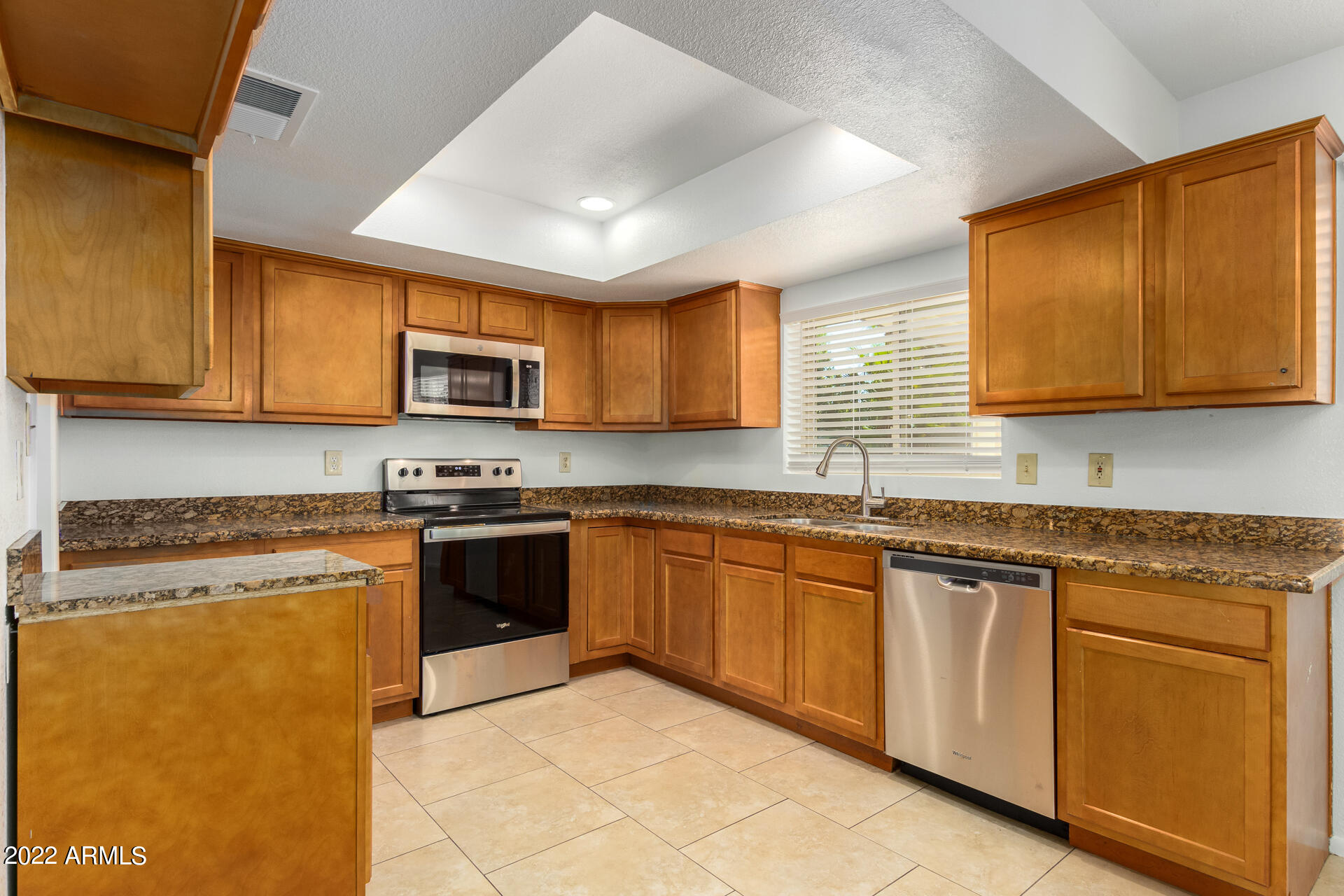 1333 W Medina Avenue